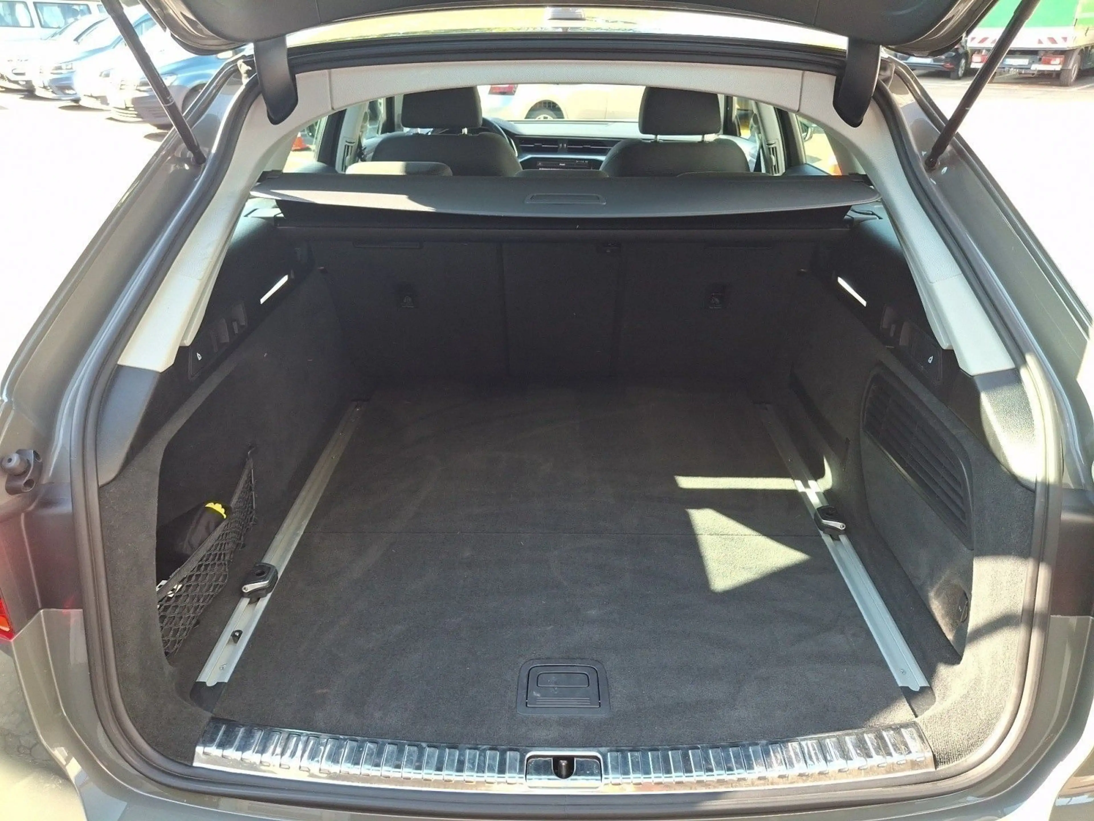 Audi A6 sport 45 TDI quattro — photo 13