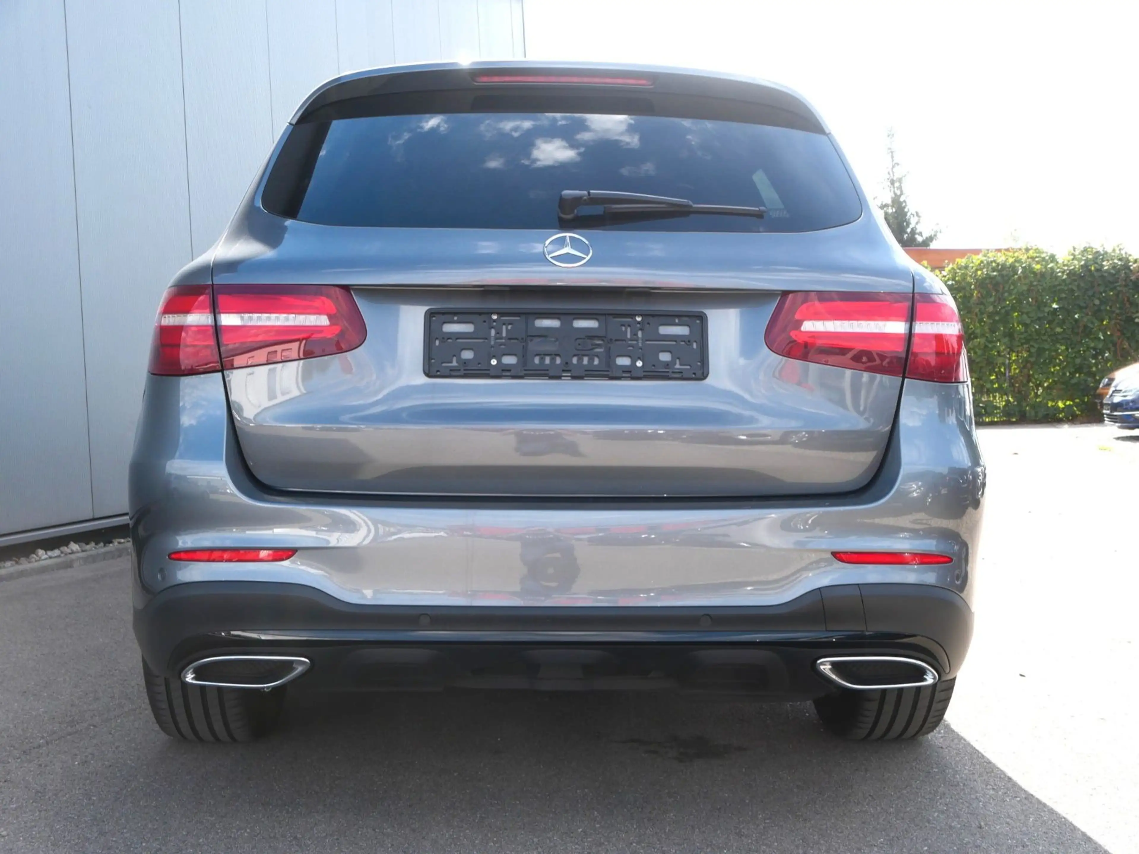 Mercedes-Benz GLC 250 d 4Matic AMG-Line NAVI/LED/HEAD-UP/AHK — photo 3