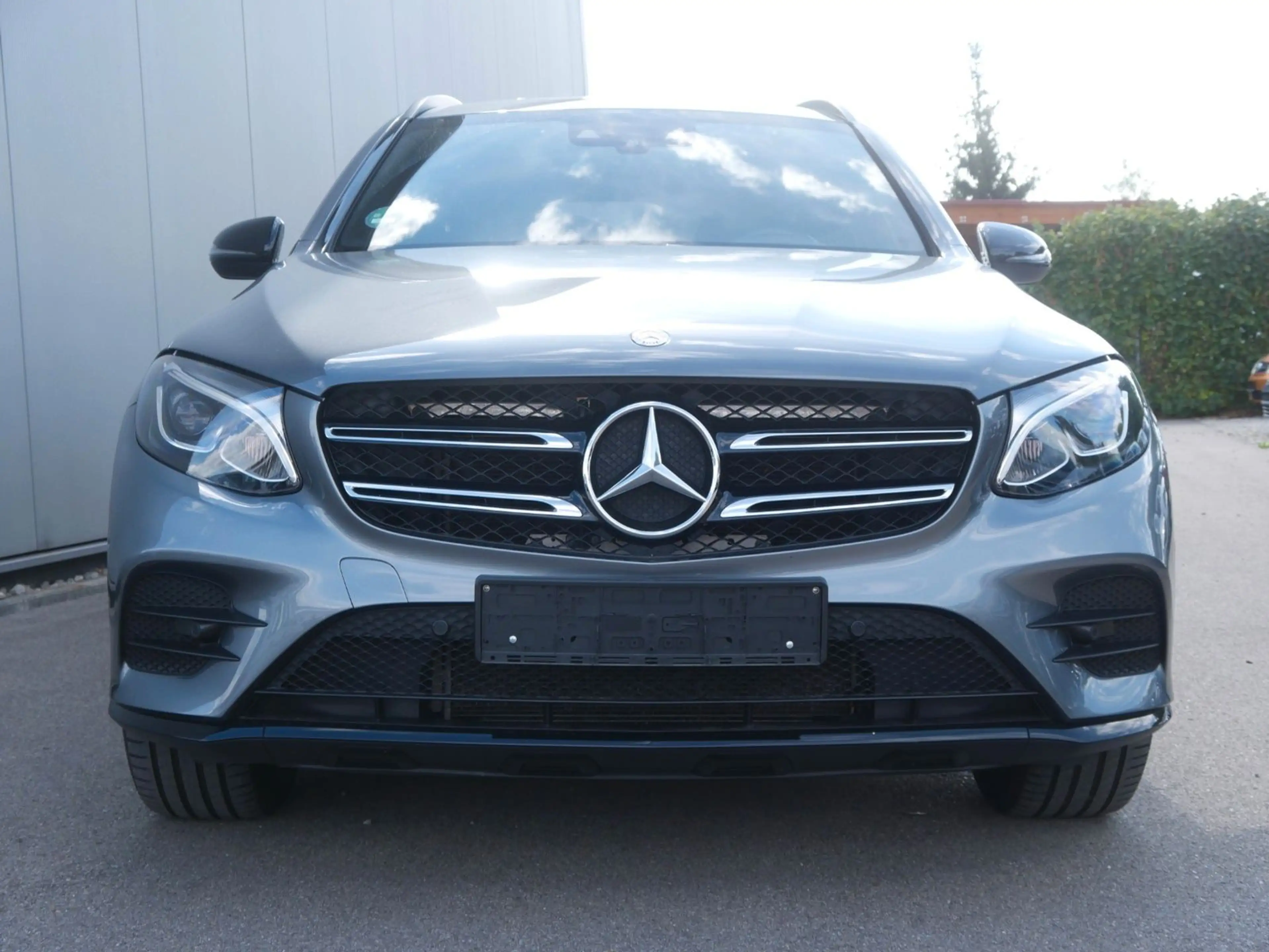 Mercedes-Benz GLC 250 d 4Matic AMG-Line NAVI/LED/HEAD-UP/AHK — photo 6