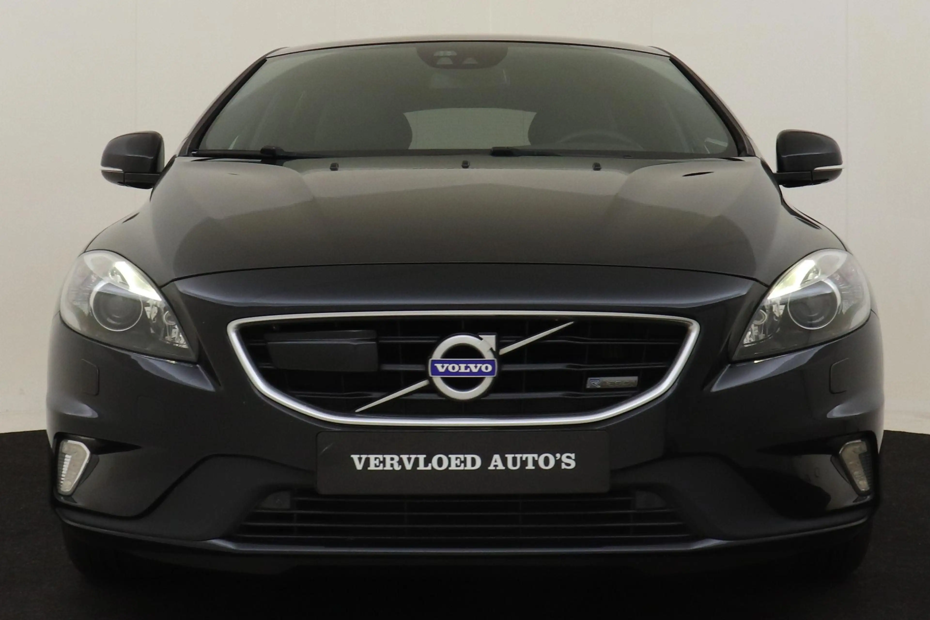 Volvo V40 T3 R-DESIGN -PANO.DAK|PREMIUM-SOUND|POWER-SEATS|LE — photo 9