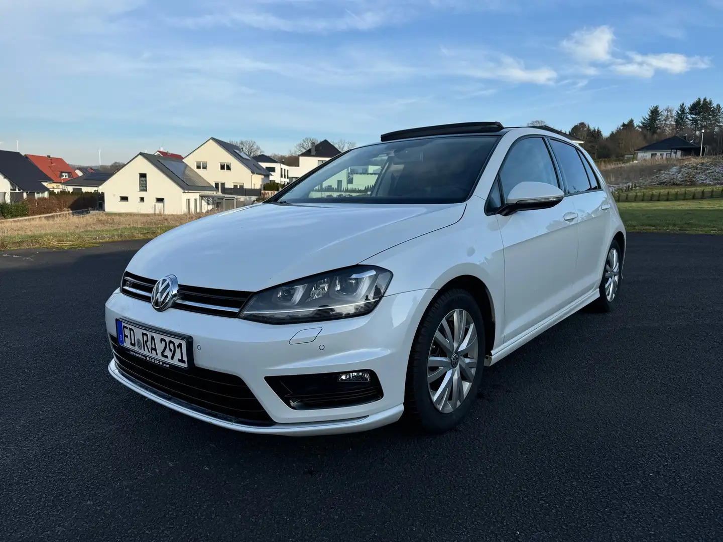Volkswagen Golf VW GOLF VII R Line, NAVI, PANO, LEDER, BI XNEON Weiß - 1