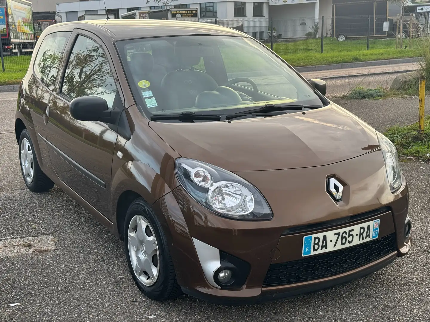 Renault Twingo Twingo II 1.2 Essence 16v 75 eco2 Brun - 2