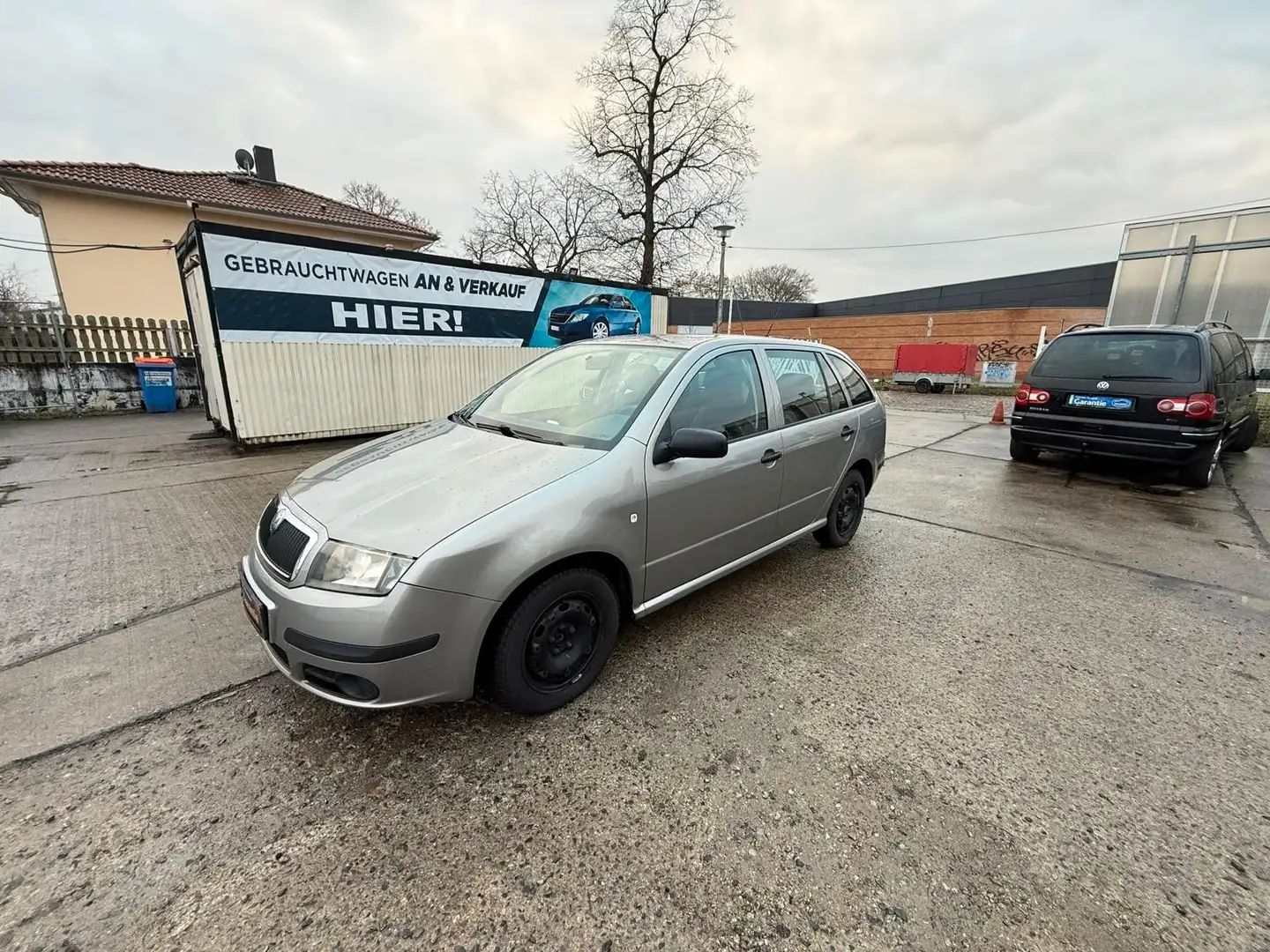 Skoda Fabia Cool Edition*Zahnriemen Neu*Klima*TUV NEU* Beige - 1