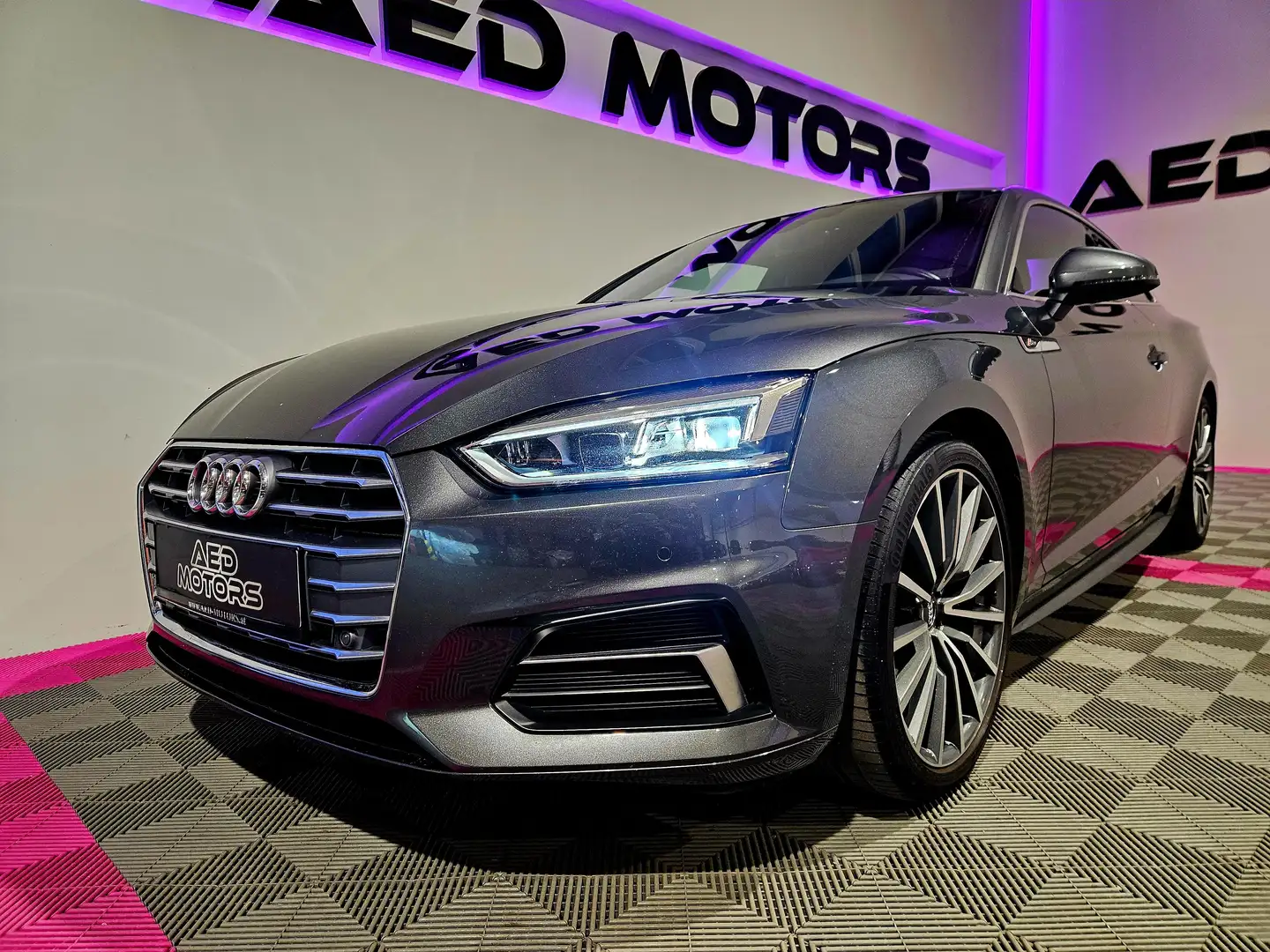 Audi A5 sport Grau - 1