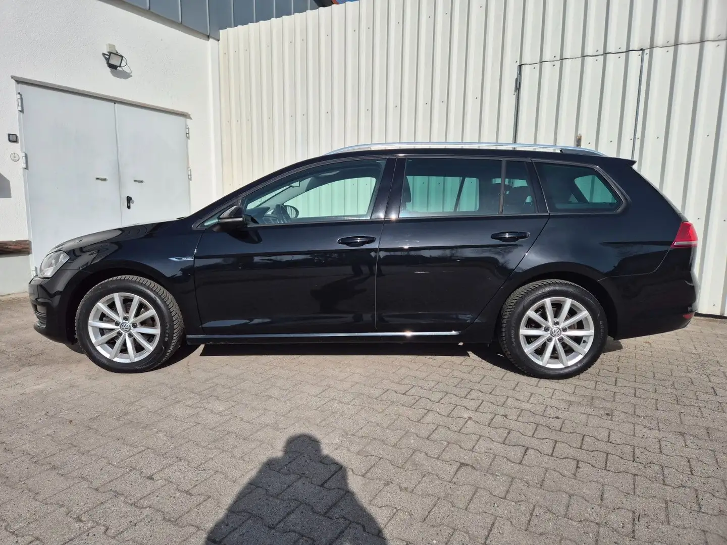 Volkswagen Golf VII Variant Lounge BMT - SITZHEIZUNG - PDC Schwarz - 2