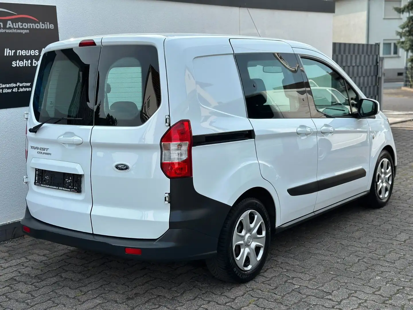 Ford Transit Courier 1,5 TDCI Klima 5-SItze 2xSchiebetüren Bluetooth Weiß - 2