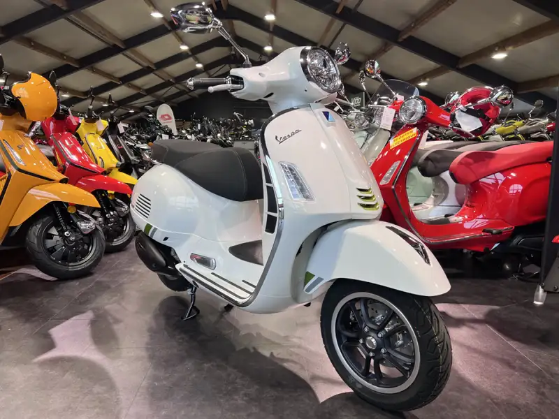 Vespa GTS - foto 7