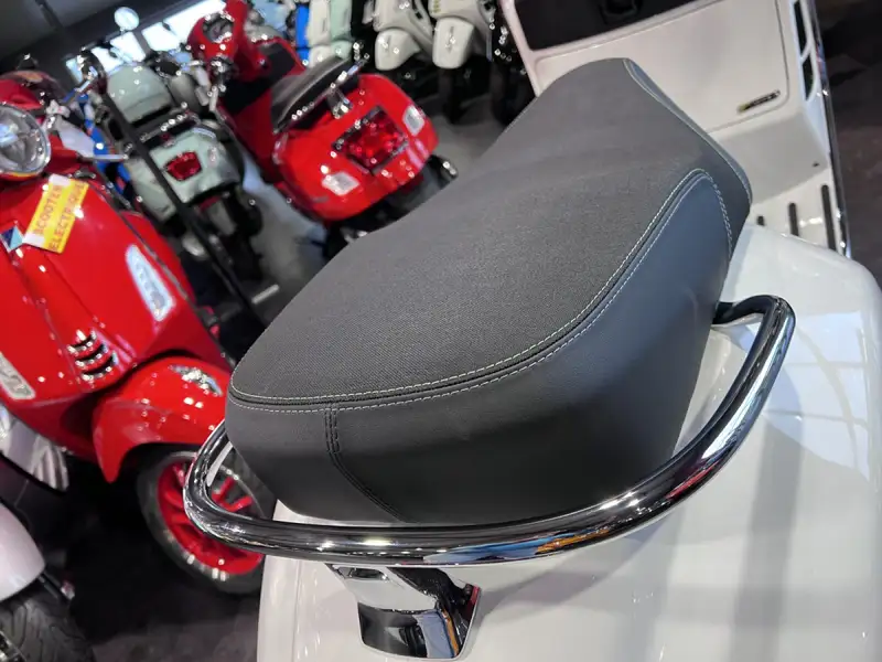 Vespa GTS - foto 5