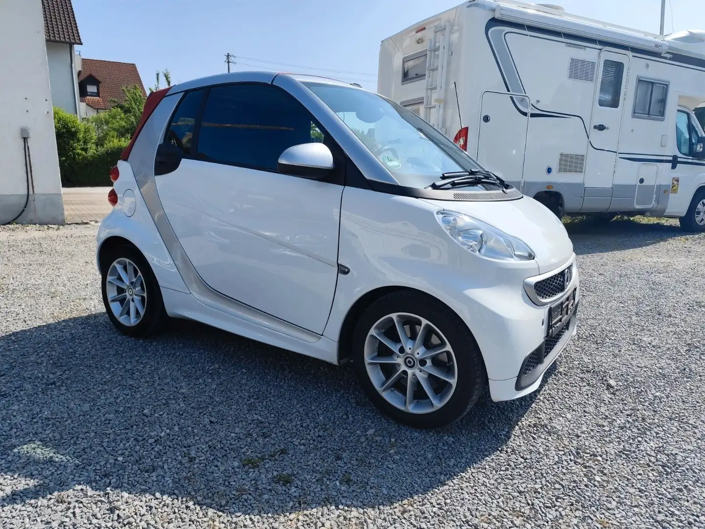 smart forTwo fortwo cabrio Micro Hybrid Drive 52kW Blanc - 2