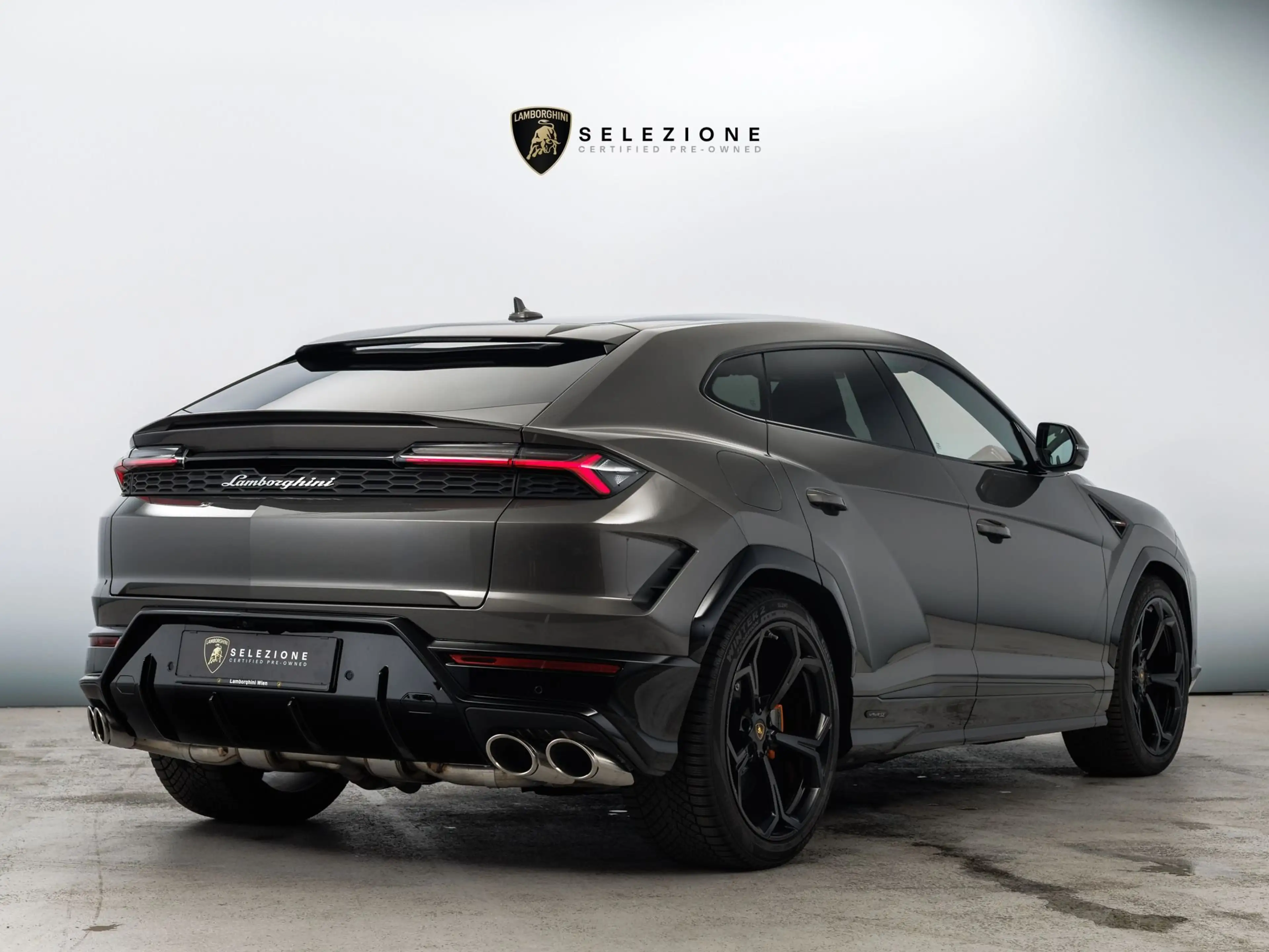 Lamborghini Urus SE — photo 3