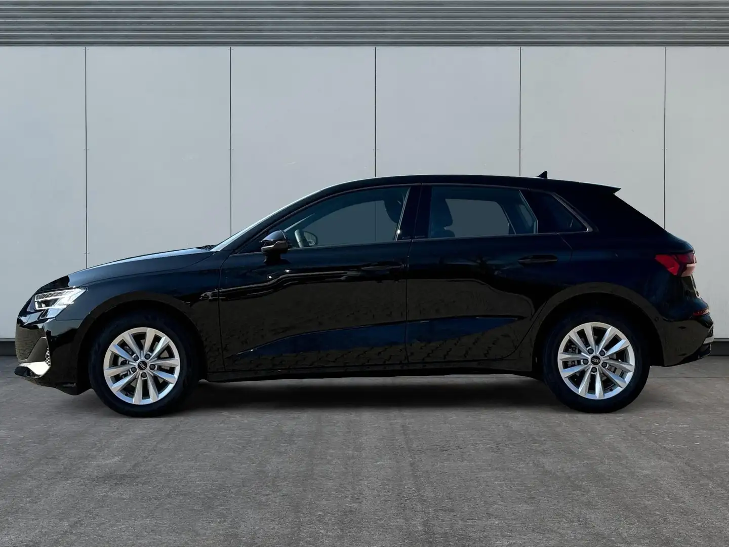 Audi A3 Basis ACC+KAMERA+SHZ+LED+16"LM+APP 35 TDI 110 k... Schwarz - 2