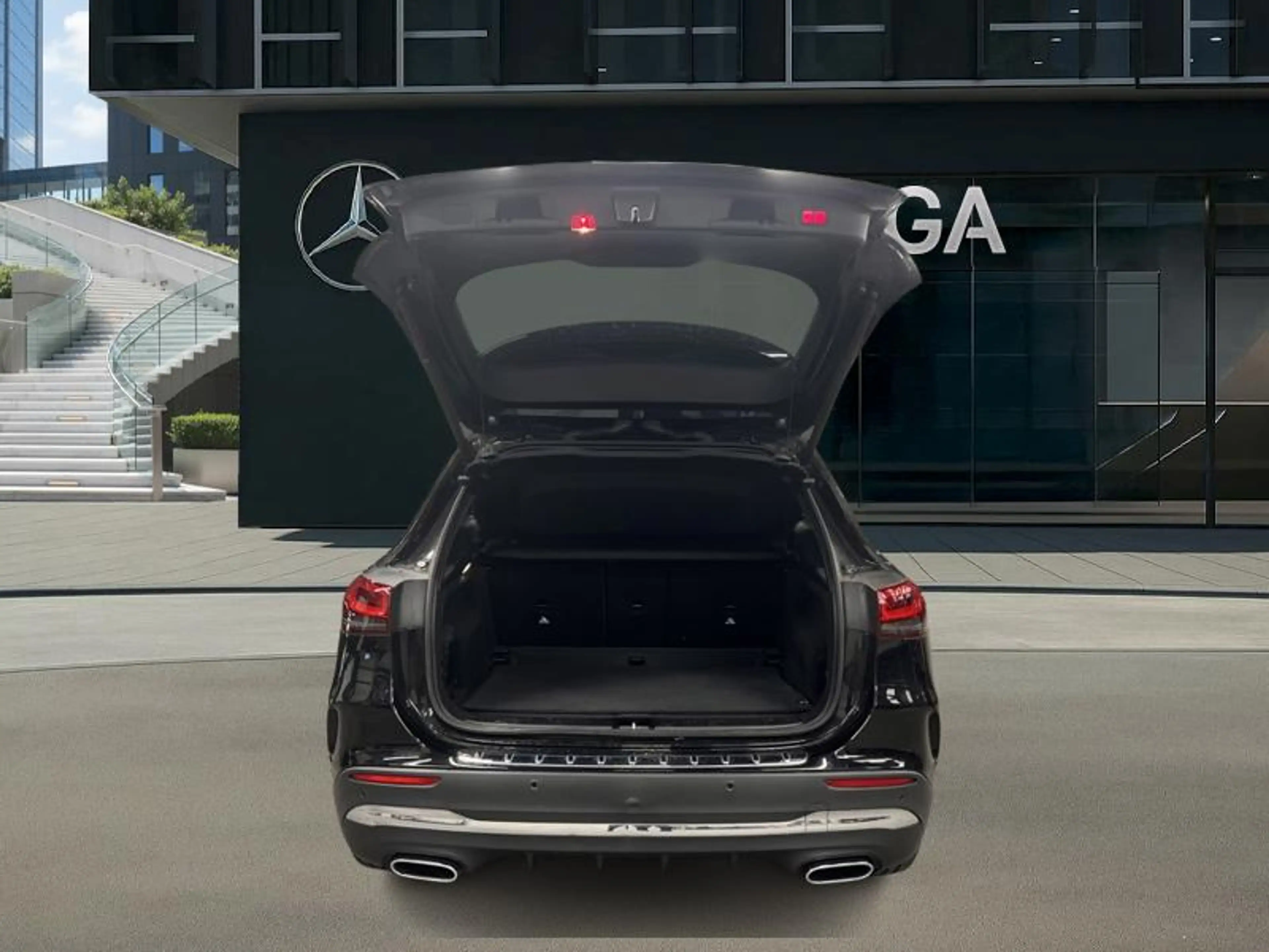 Mercedes-Benz GLA 180 AMG Line Toit Pano — photo 5