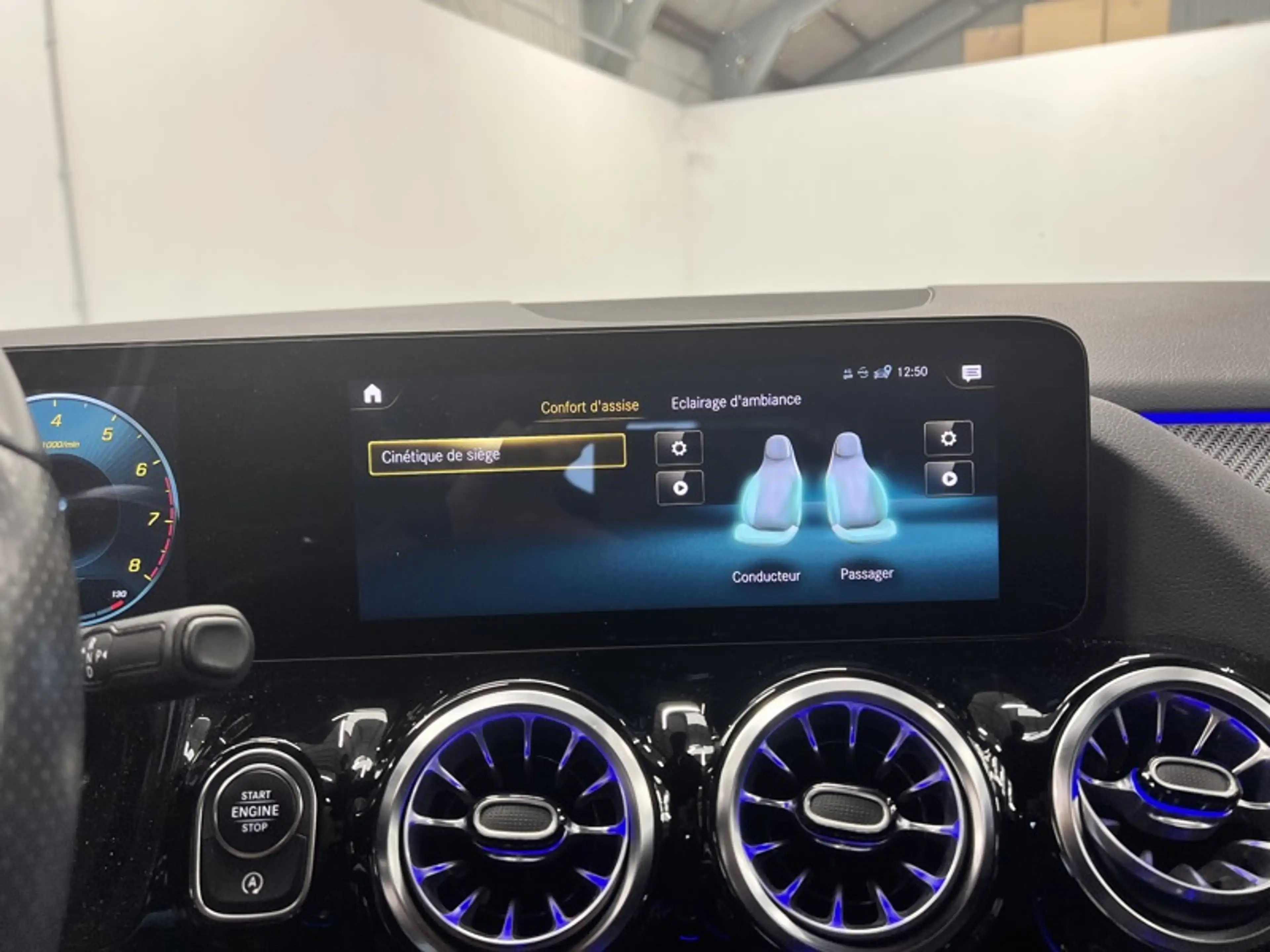 Mercedes-Benz GLA 180 AMG Line Toit Pano — photo 18