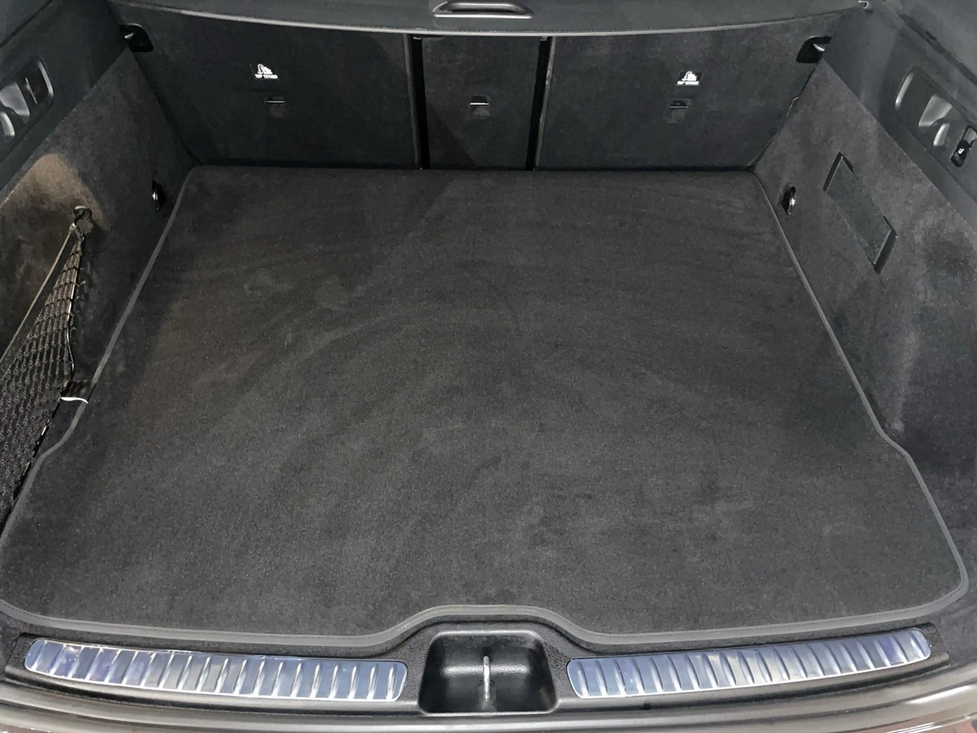 Mercedes-Benz GLC 300 2.0 d 4MATIC AMG Line — photo 12