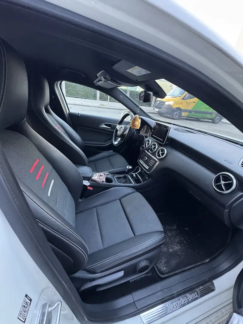 Mercedes-Benz A 180 d - 2
