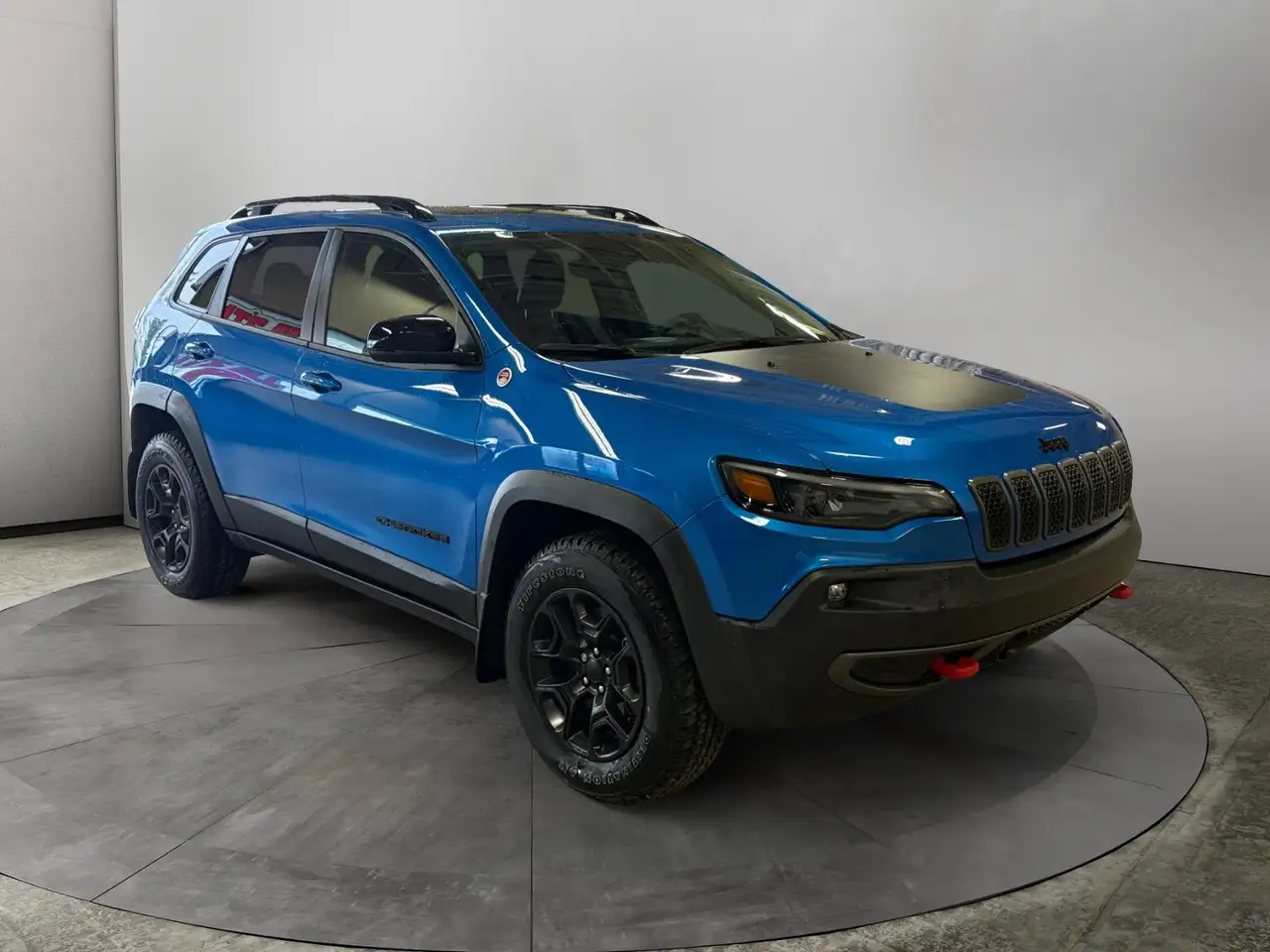 Jeep Cherokee снимка Jeep Cherokee