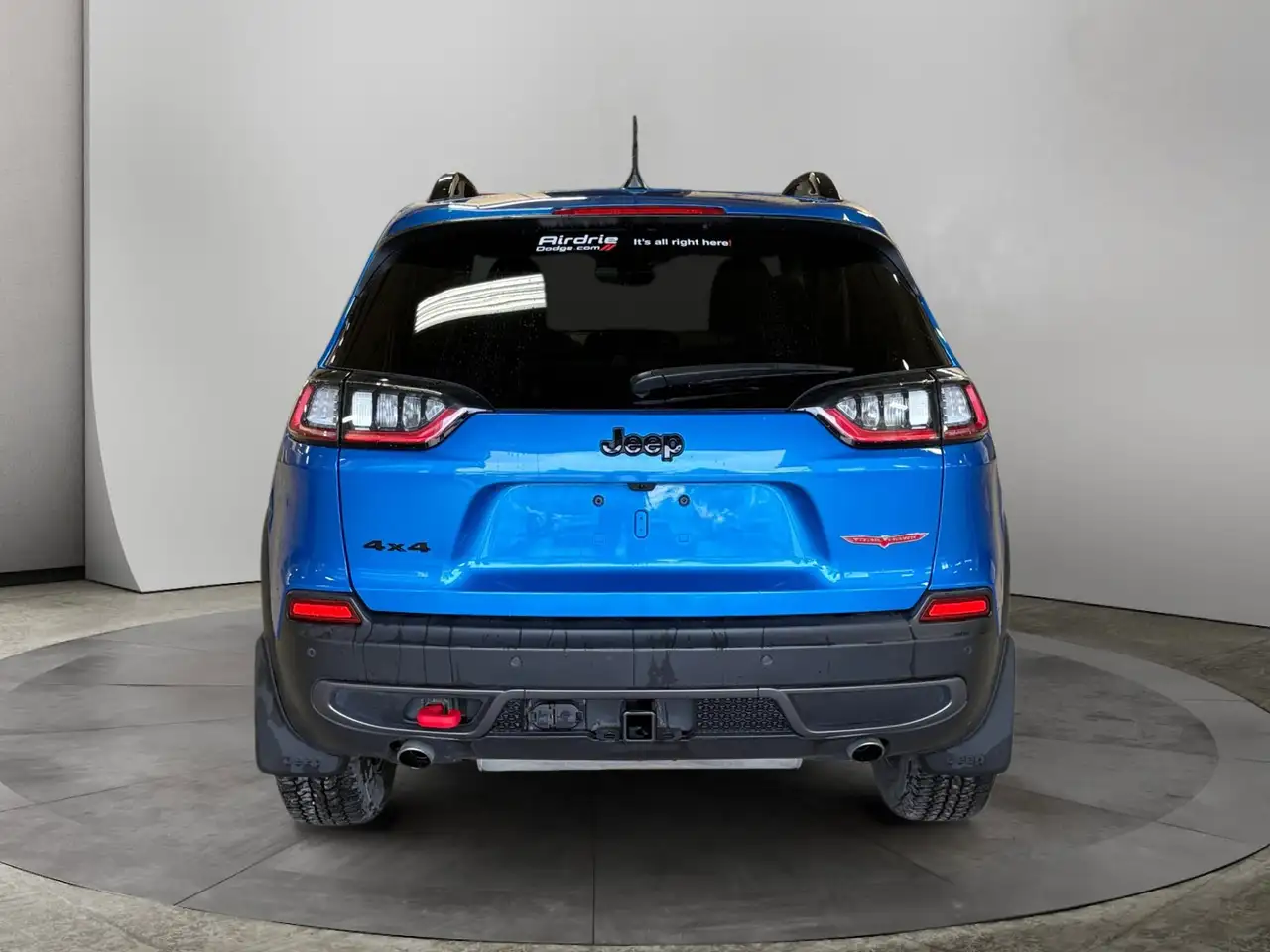 Jeep Cherokee снимка Jeep Cherokee