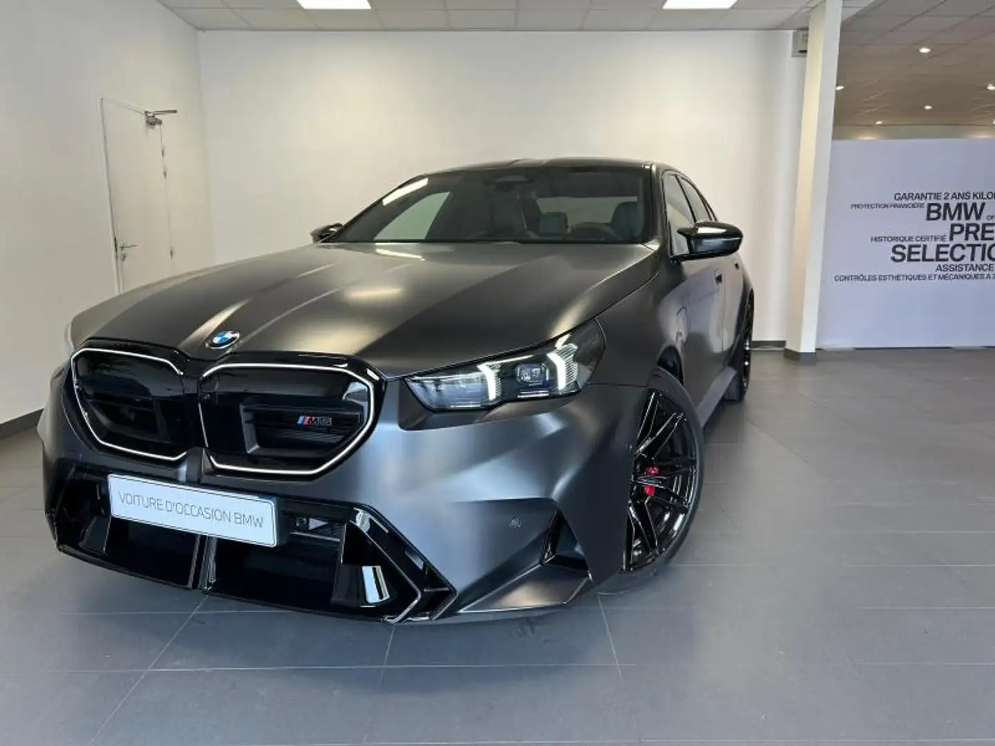 BMW M5 4.4 V8 PHEV 727ch Gris - 1