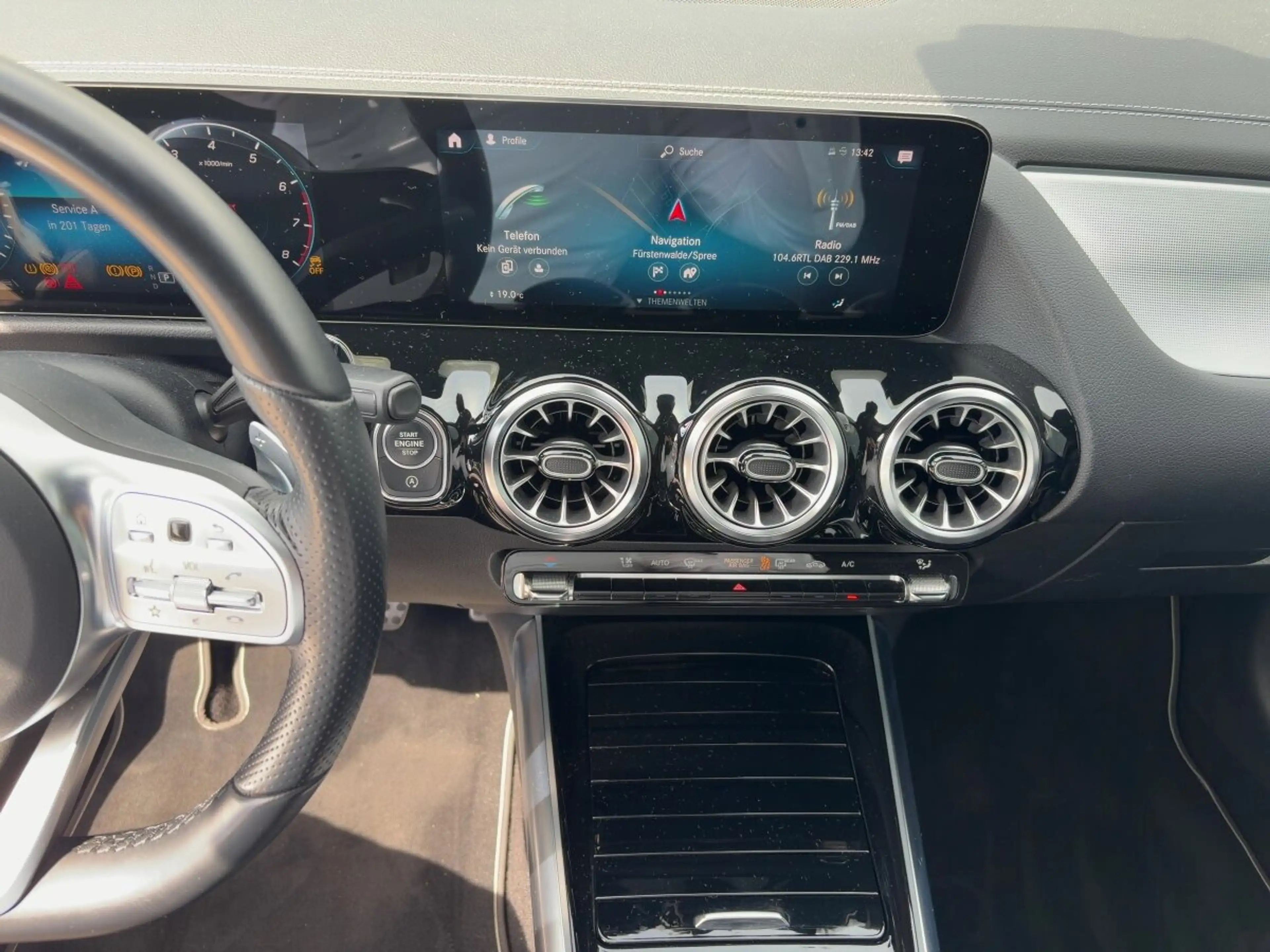 Mercedes-Benz B 250 B 250 4M AMG+DIST+R-KAM+AHK+MULTIBEAM+NIGHT+SOUN — photo 10