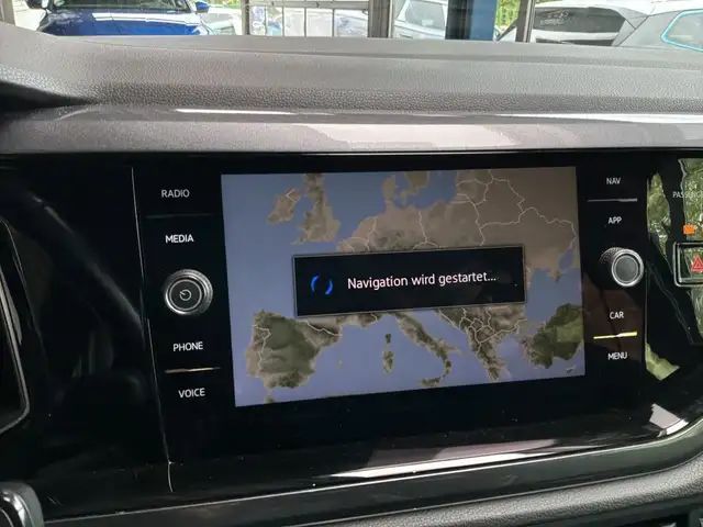 Volkswagen Polo view 8