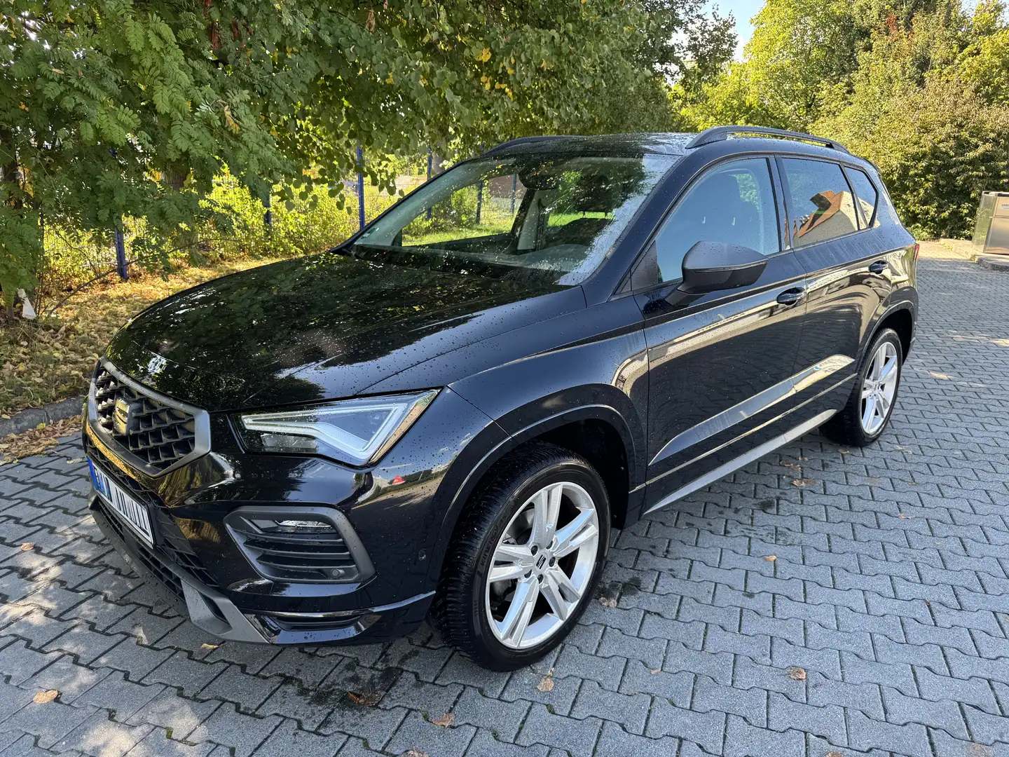 SEAT Ateca FR DSG Schwarz - 1