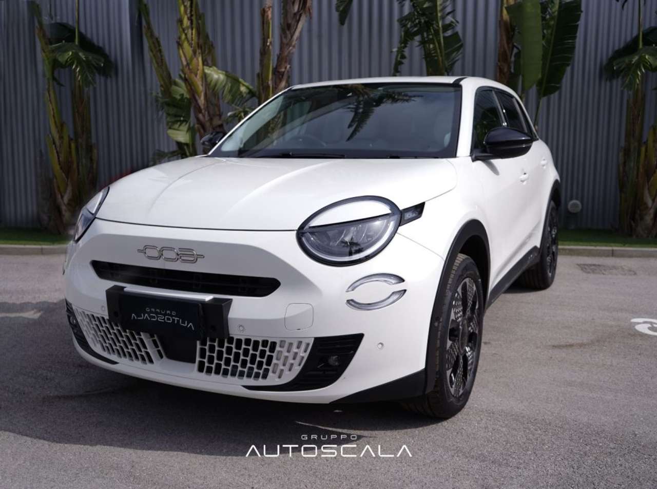 Fiat 600 1.2 Hybrid 100cv DCT MHEV La Prima