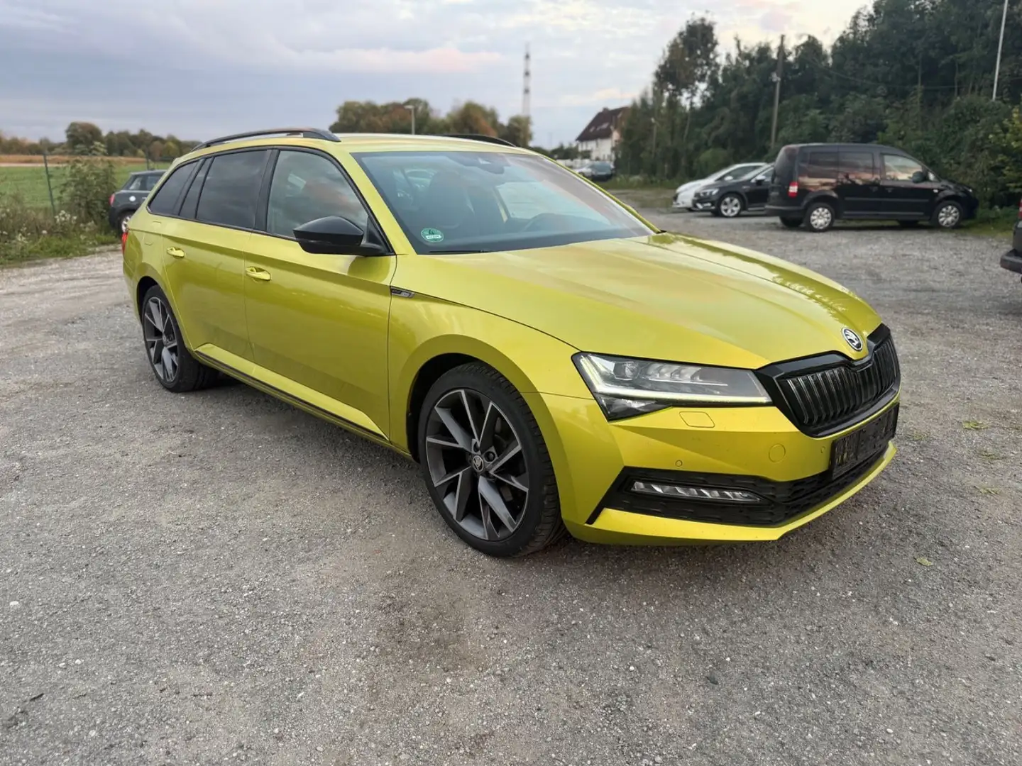 Skoda Superb Combi Sportline iV I R-Kamera I ACC I VC Gold - 1
