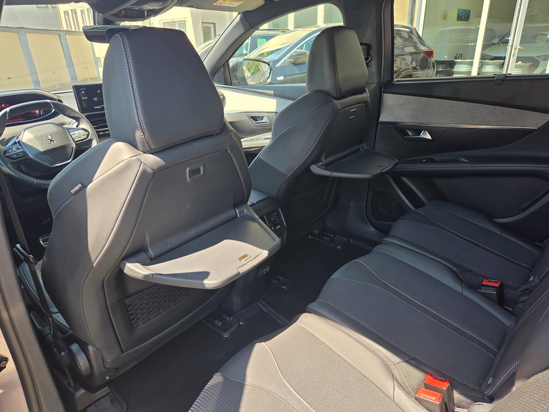 Peugeot 5008 GT ACC LED KAMERA NAVI — photo 8