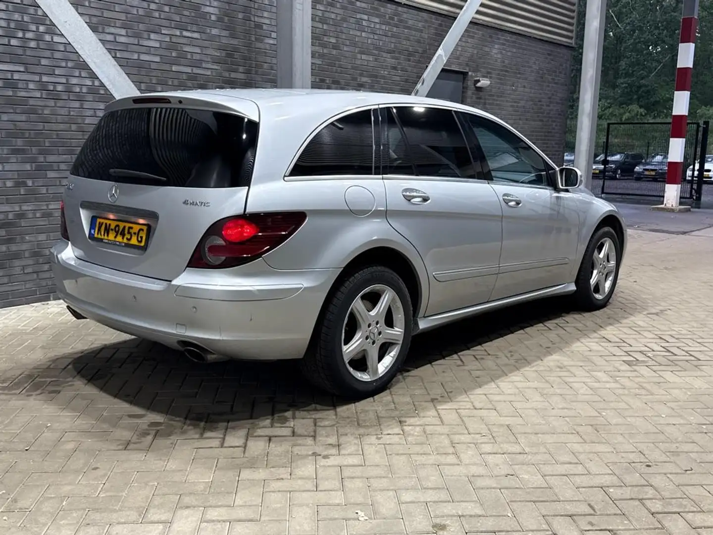 Mercedes-Benz R 350 4-Matic | 7P | Luchtvering | Schuif/Kanteldak | Bi Grau - 2