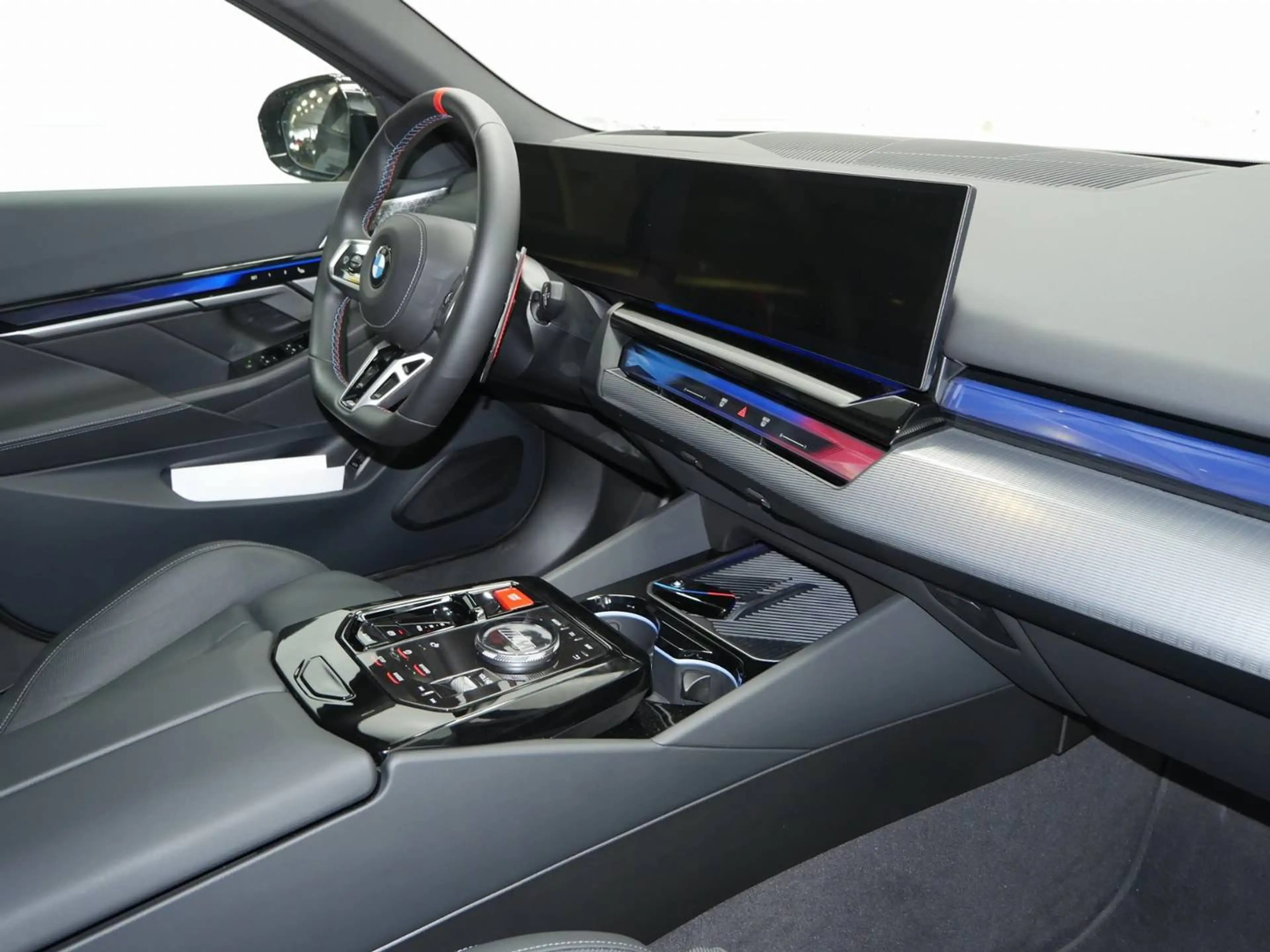 BMW M5 M5 Touring | 2026 | CoPilot | Bowers & Wilkins Sur — photo 5
