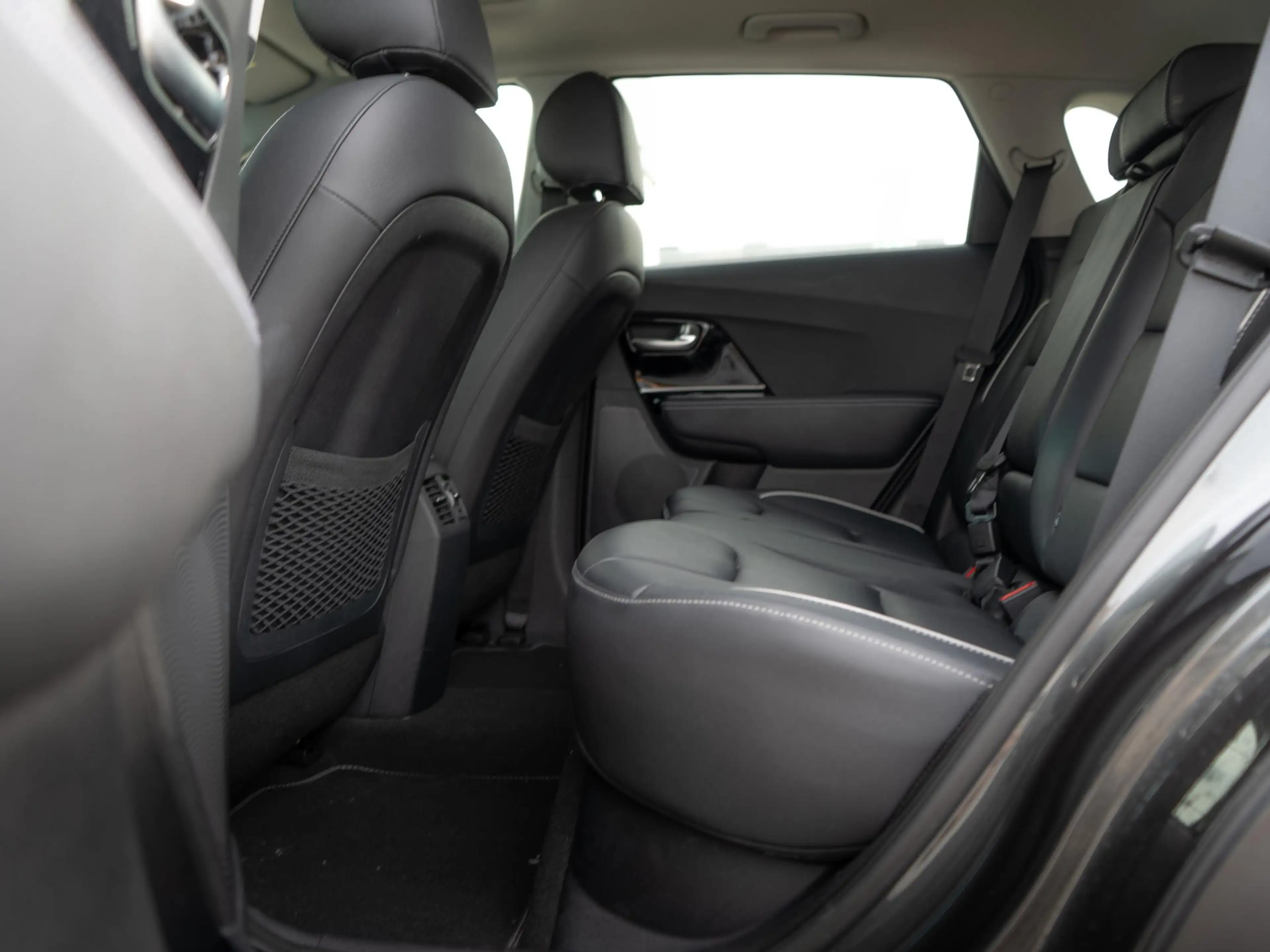 Kia e-Niro ExecutiveLine 64 kWh | Stoel en stuurverwarming | — photo 13