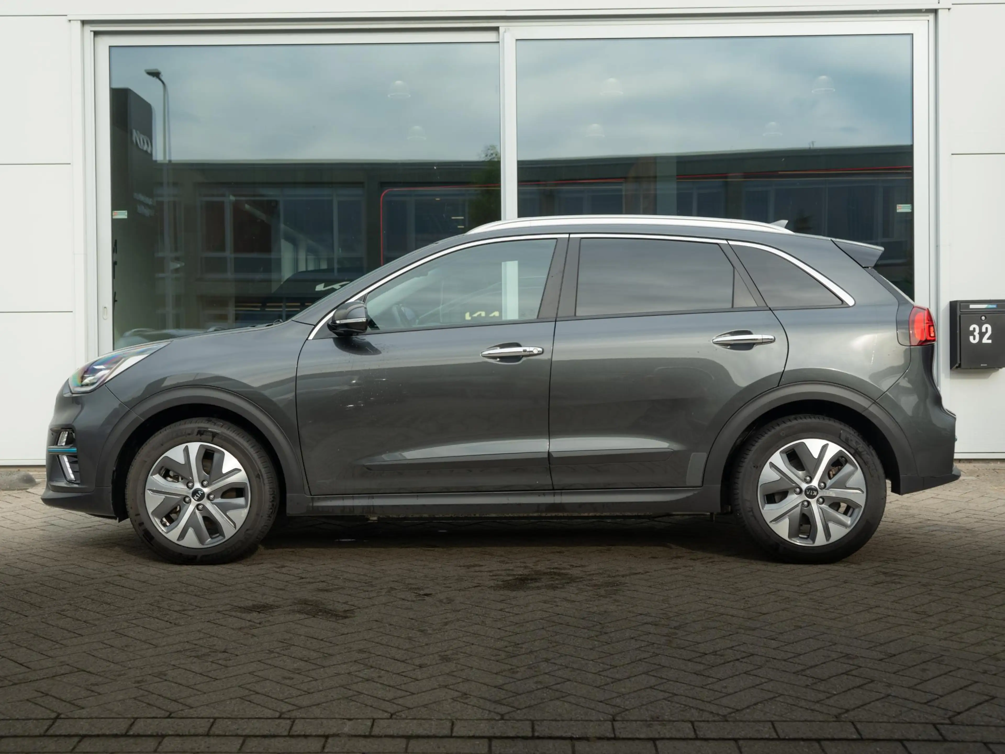 Kia e-Niro ExecutiveLine 64 kWh | Stoel en stuurverwarming | — photo 8