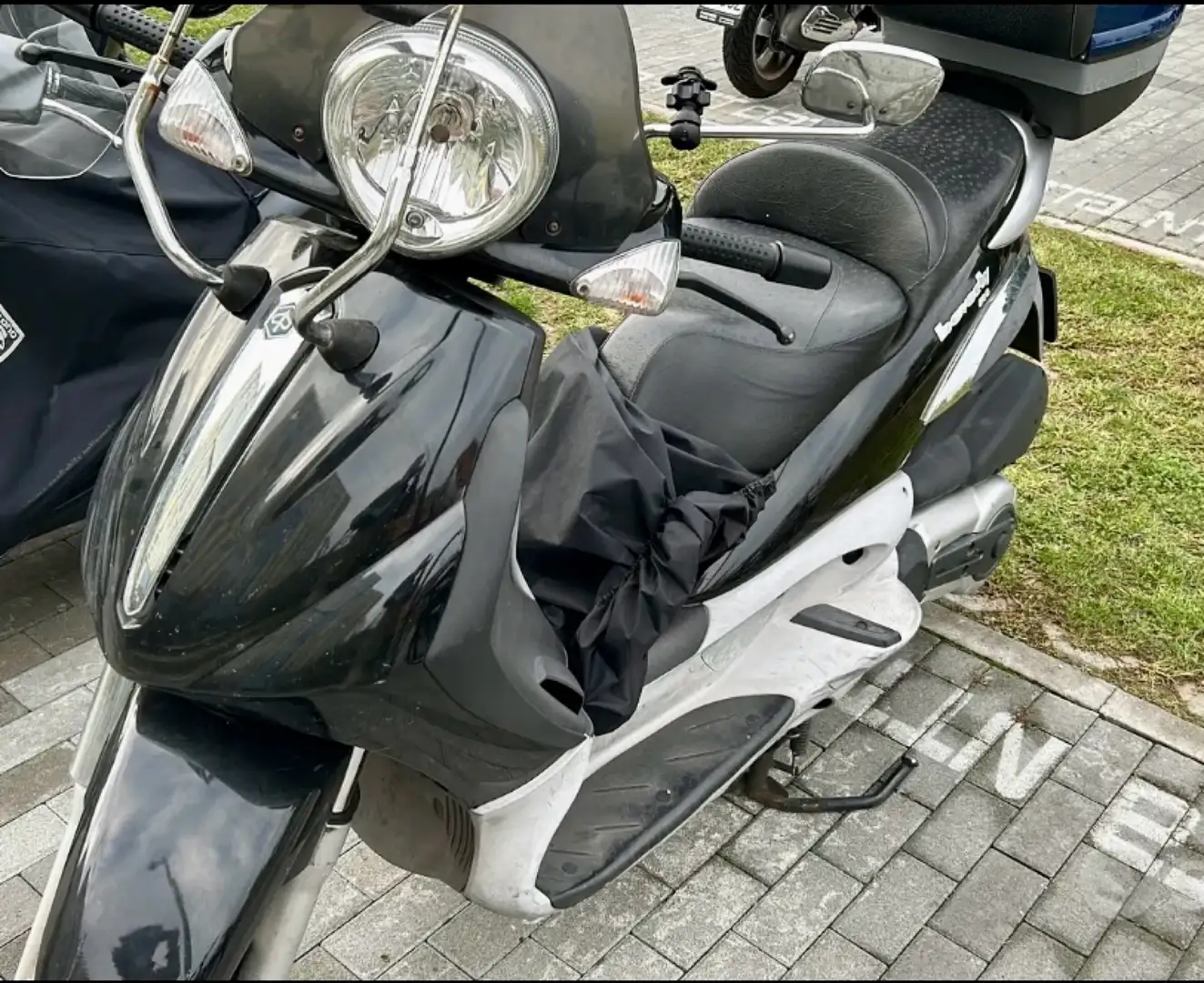 Piaggio Beverly 500 Beverly 500 Tourer - 1