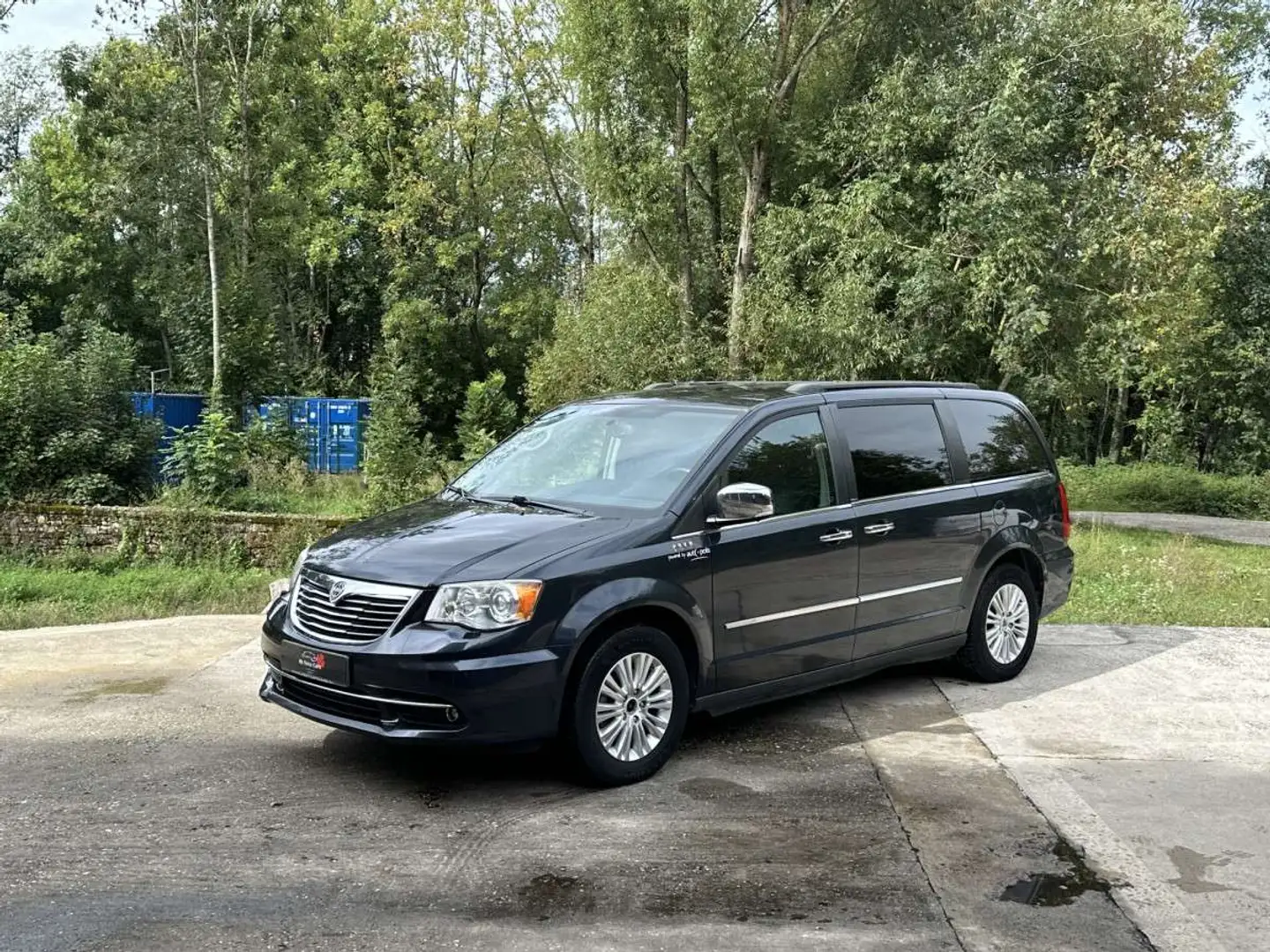 Lancia Voyager Voyager 2.7CRD 177CV BVA LUXE Blau - 2