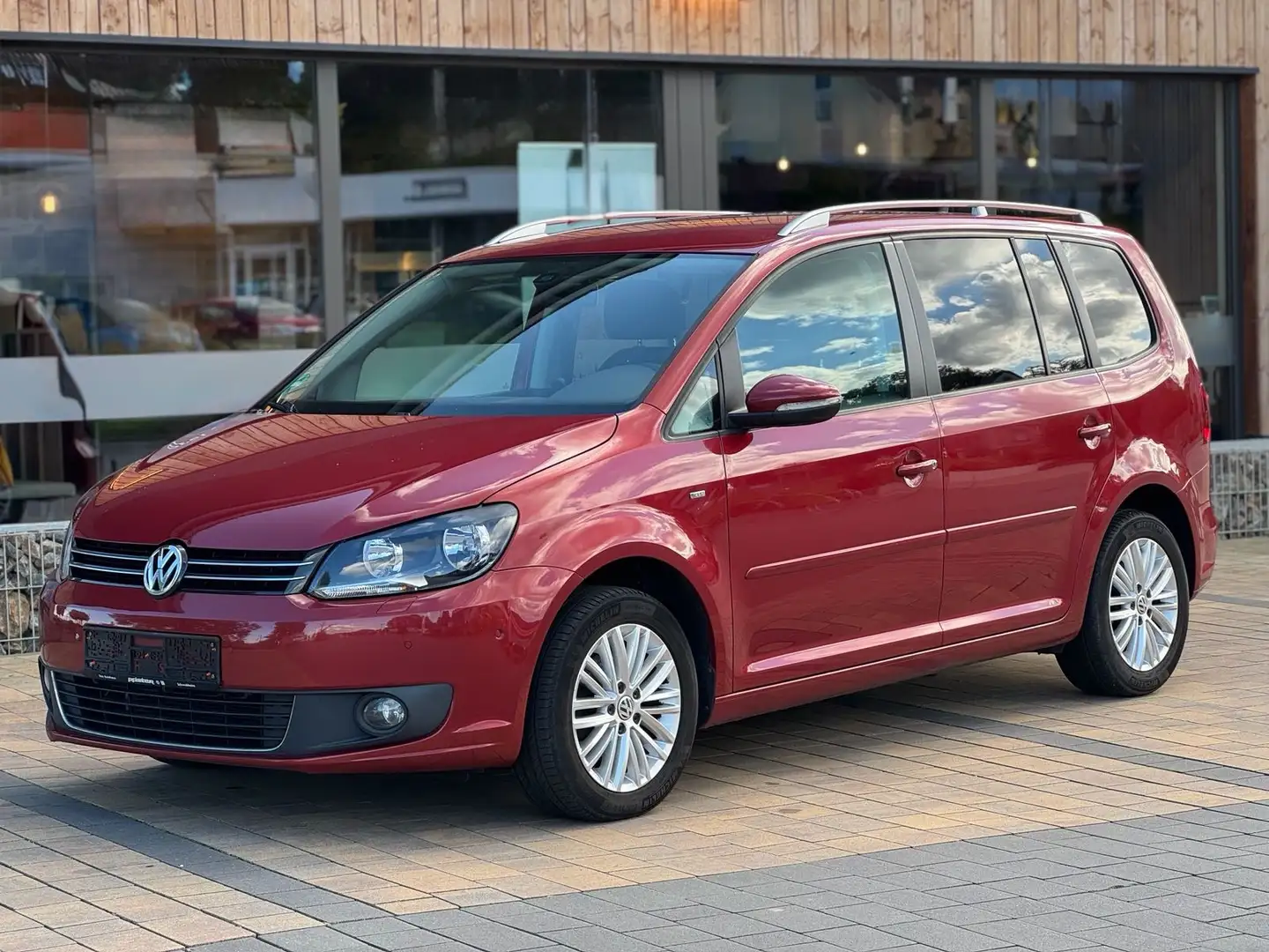 Volkswagen Touran Cup Rot - 1
