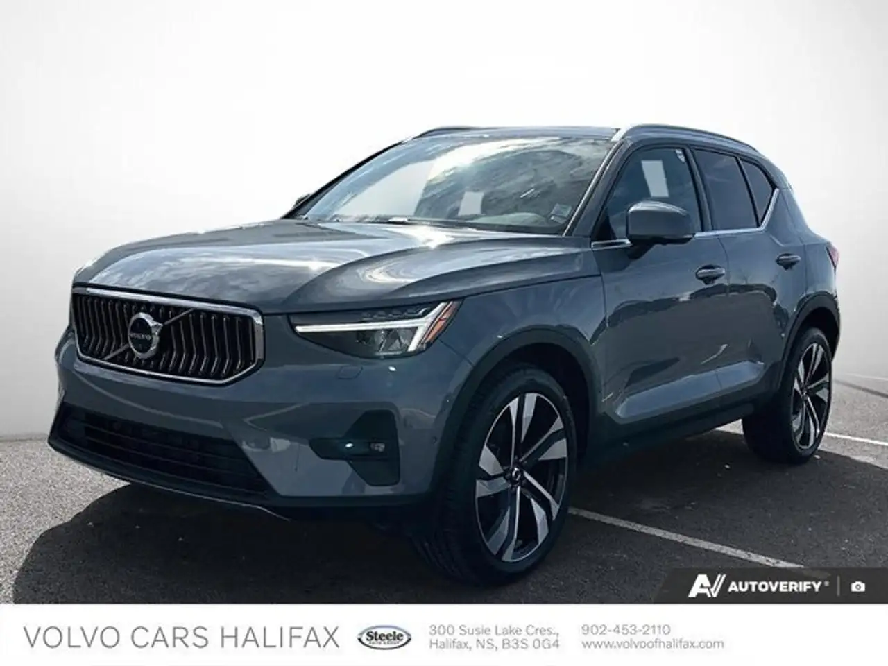 2023 Volvo XC40