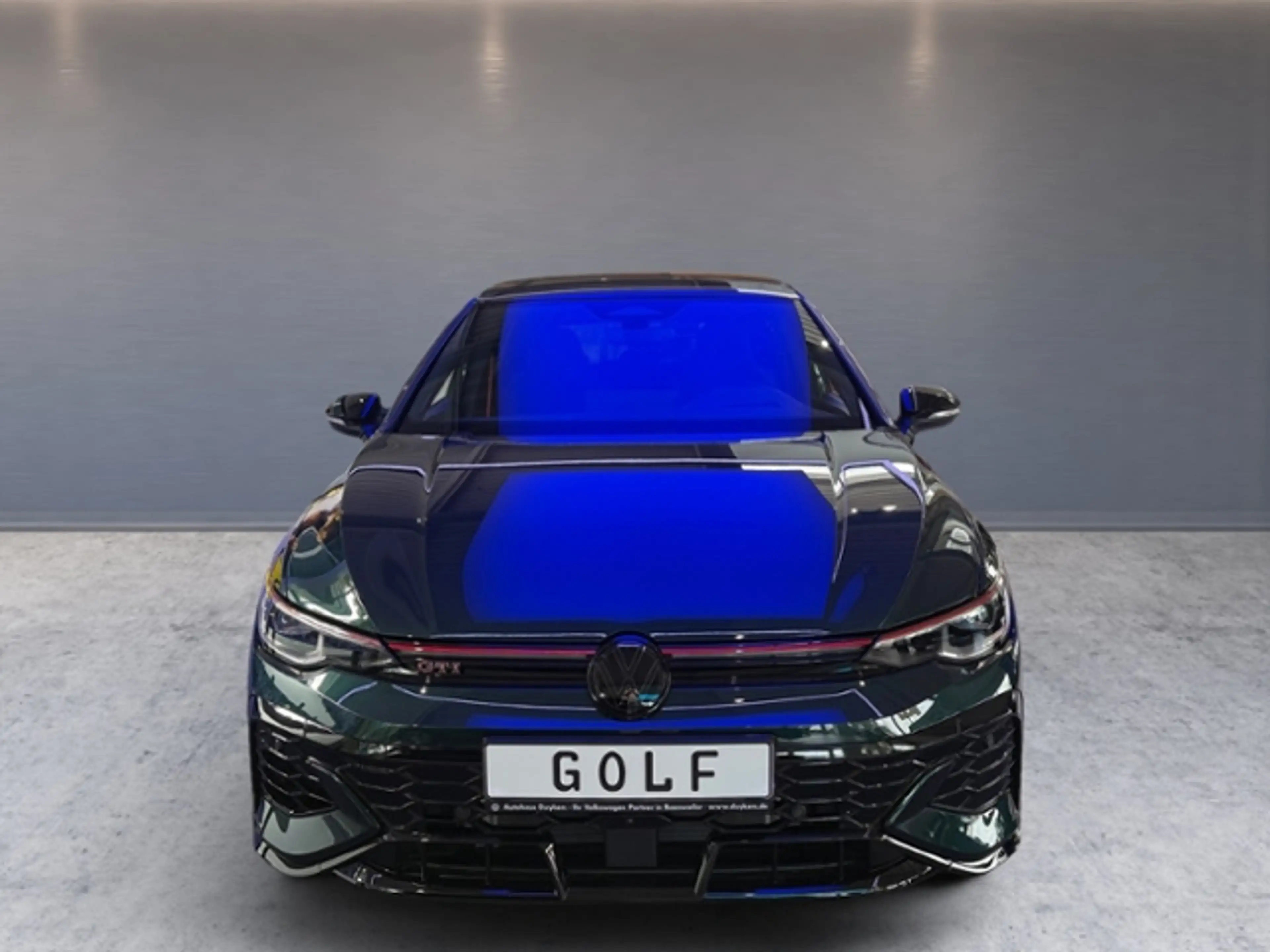 Volkswagen Golf GTI EDITION 50 2,0 l TSI 7-Gang DSG — photo 4