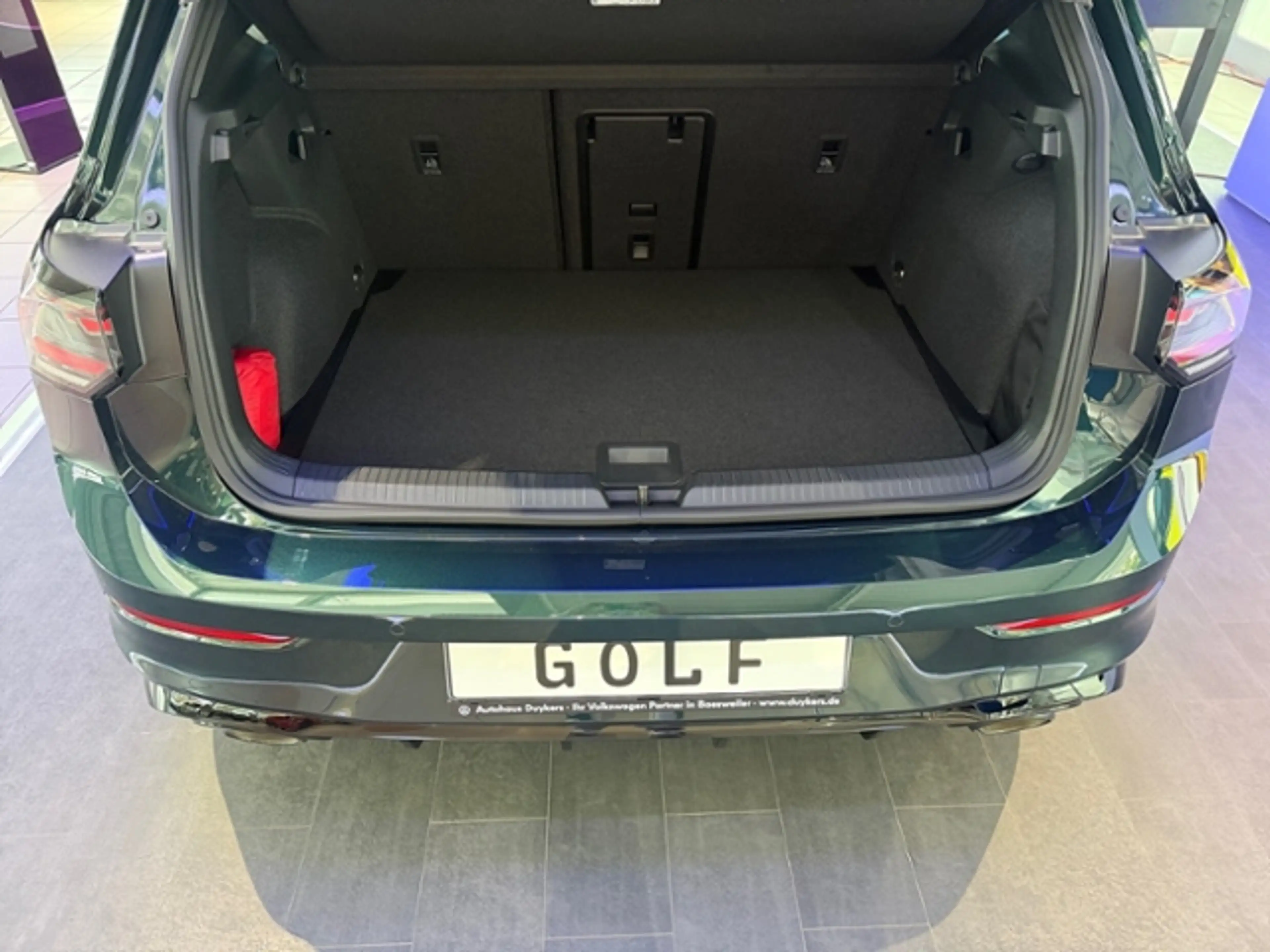 Volkswagen Golf GTI EDITION 50 2,0 l TSI 7-Gang DSG — photo 9