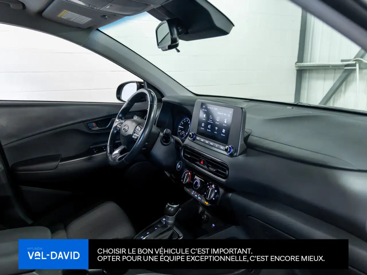 Hyundai KONA снимка Hyundai KONA