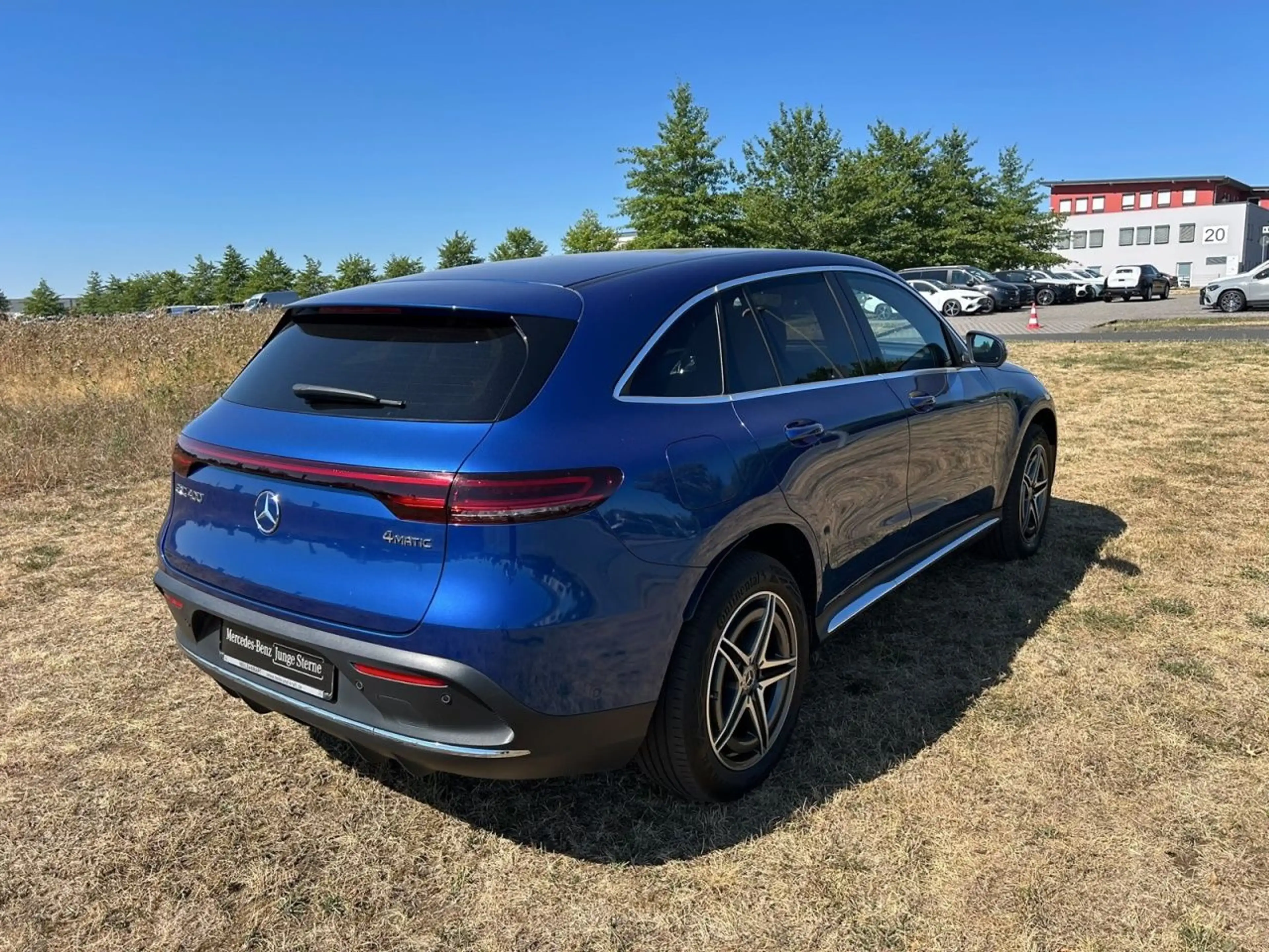 Mercedes-Benz EQC 400 400 4M AMG Line AMG+FAHRASSIST+MULTIBEAM+360 — photo 6