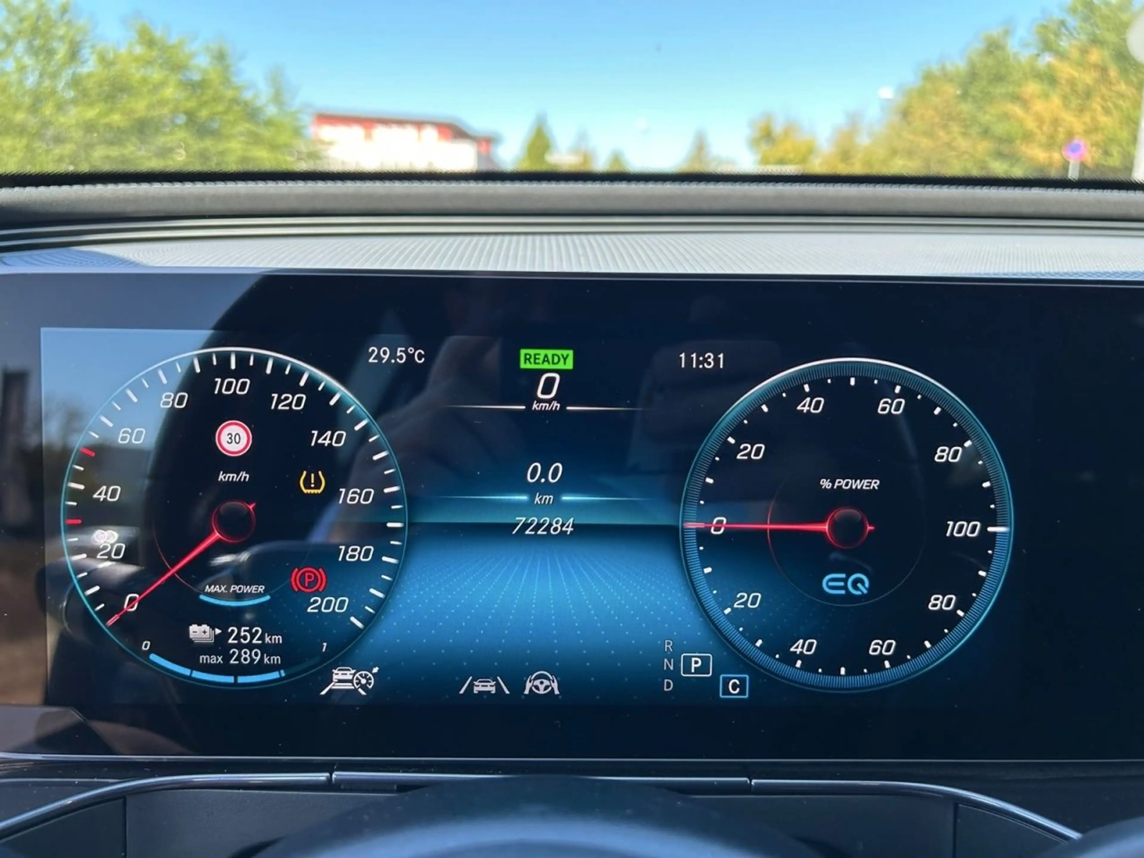 Mercedes-Benz EQC 400 400 4M AMG Line AMG+FAHRASSIST+MULTIBEAM+360 — photo 15