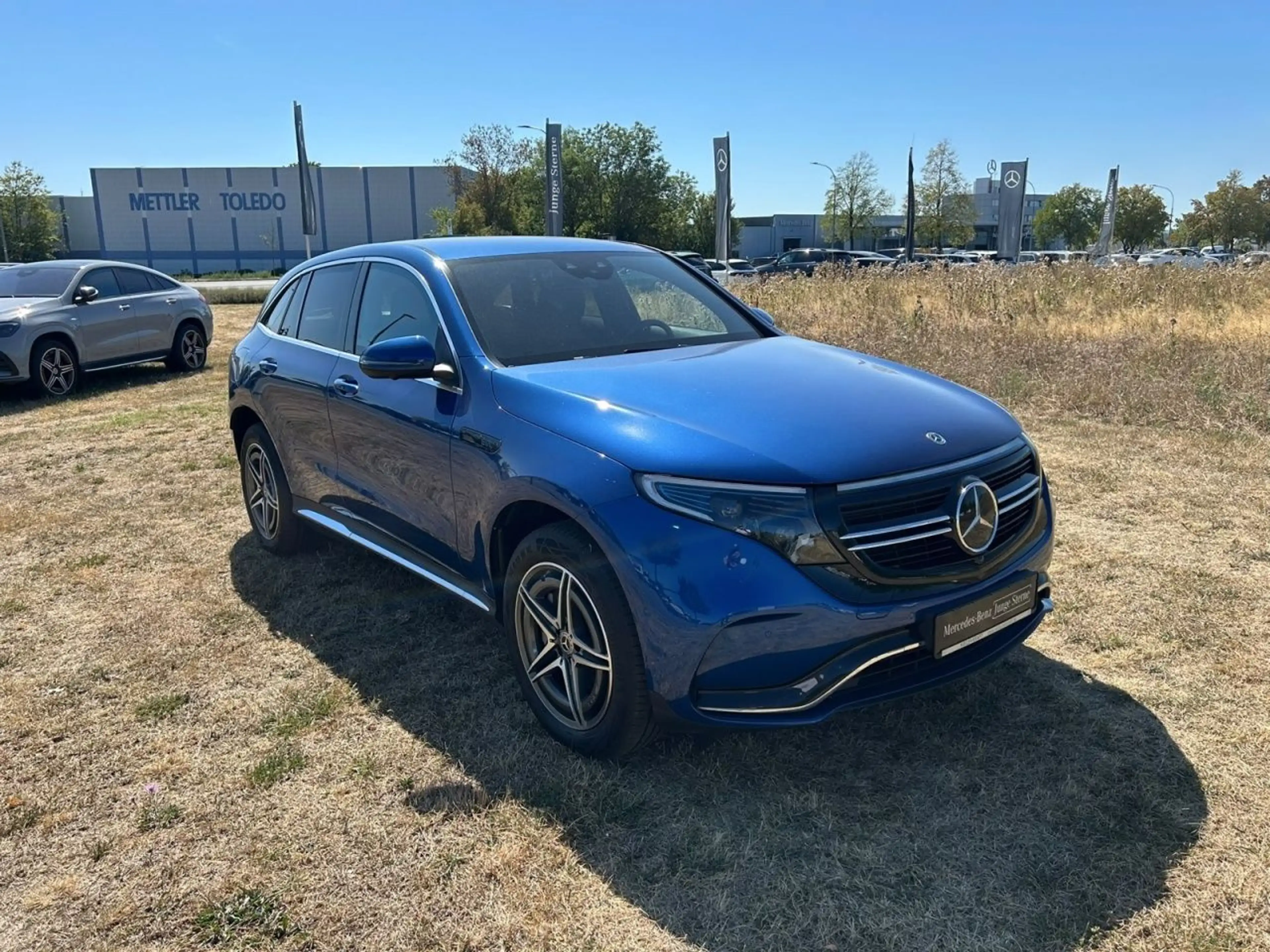 Mercedes-Benz EQC 400 400 4M AMG Line AMG+FAHRASSIST+MULTIBEAM+360 — photo 4
