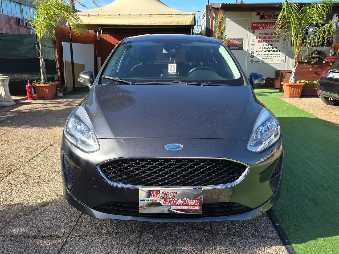 Ford Fiesta Fiesta VII 2018 5p 5p 1.1 Titanium 85cv Grigio - 2