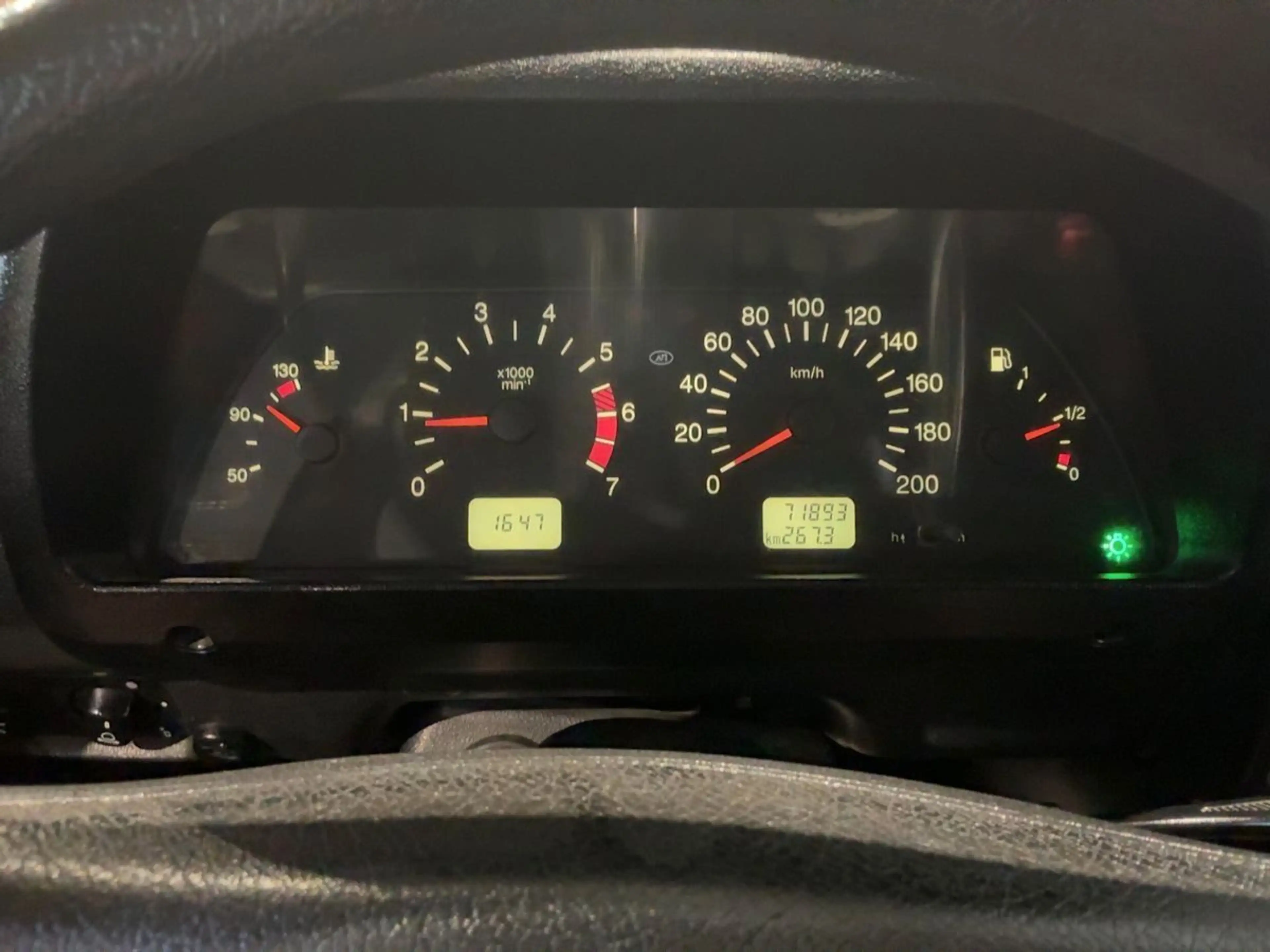 Lada Niva 1.7i 4x4 Original — photo 8
