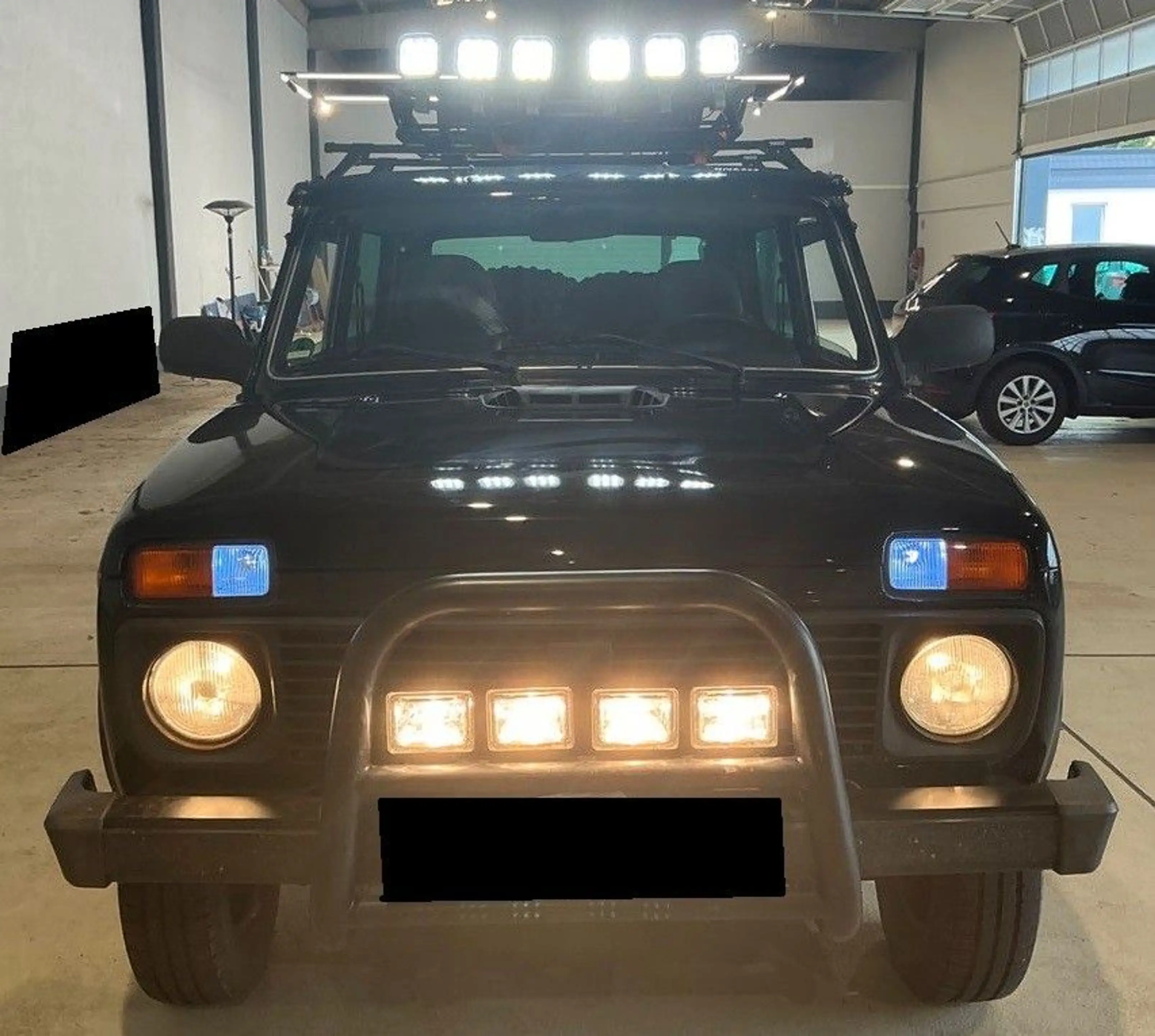 Lada Niva 1.7i 4x4 Original — photo 3
