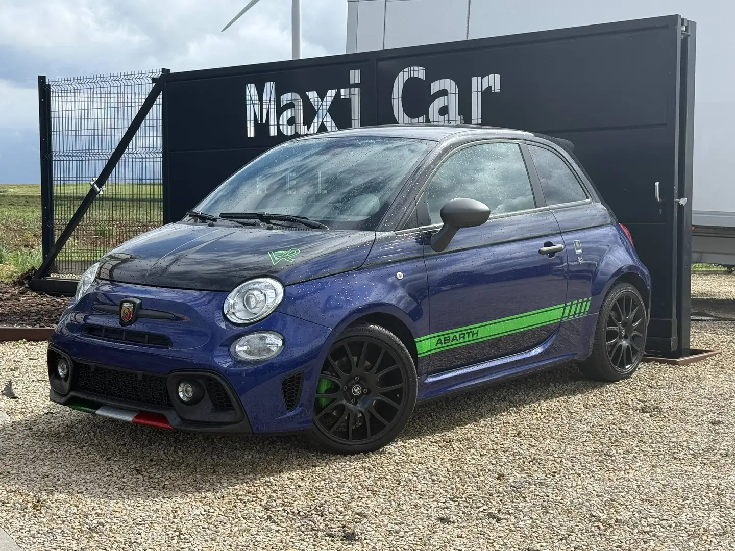 Fiat 595 Abarth 500 1.4 T-Jet Abarth 595 Competizione/Série limitée Yamaha/ 17.787 km!!! Blau - 1