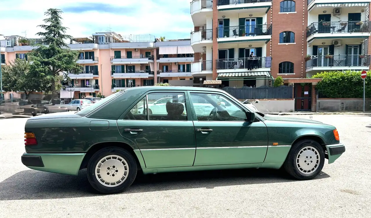 Mercedes-Benz E 200 Elegance, foto 5
