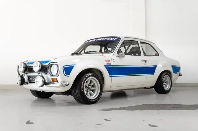 Ford Escort 2000 RS - FIA HTP Passport - 235 HP - 980 KG -