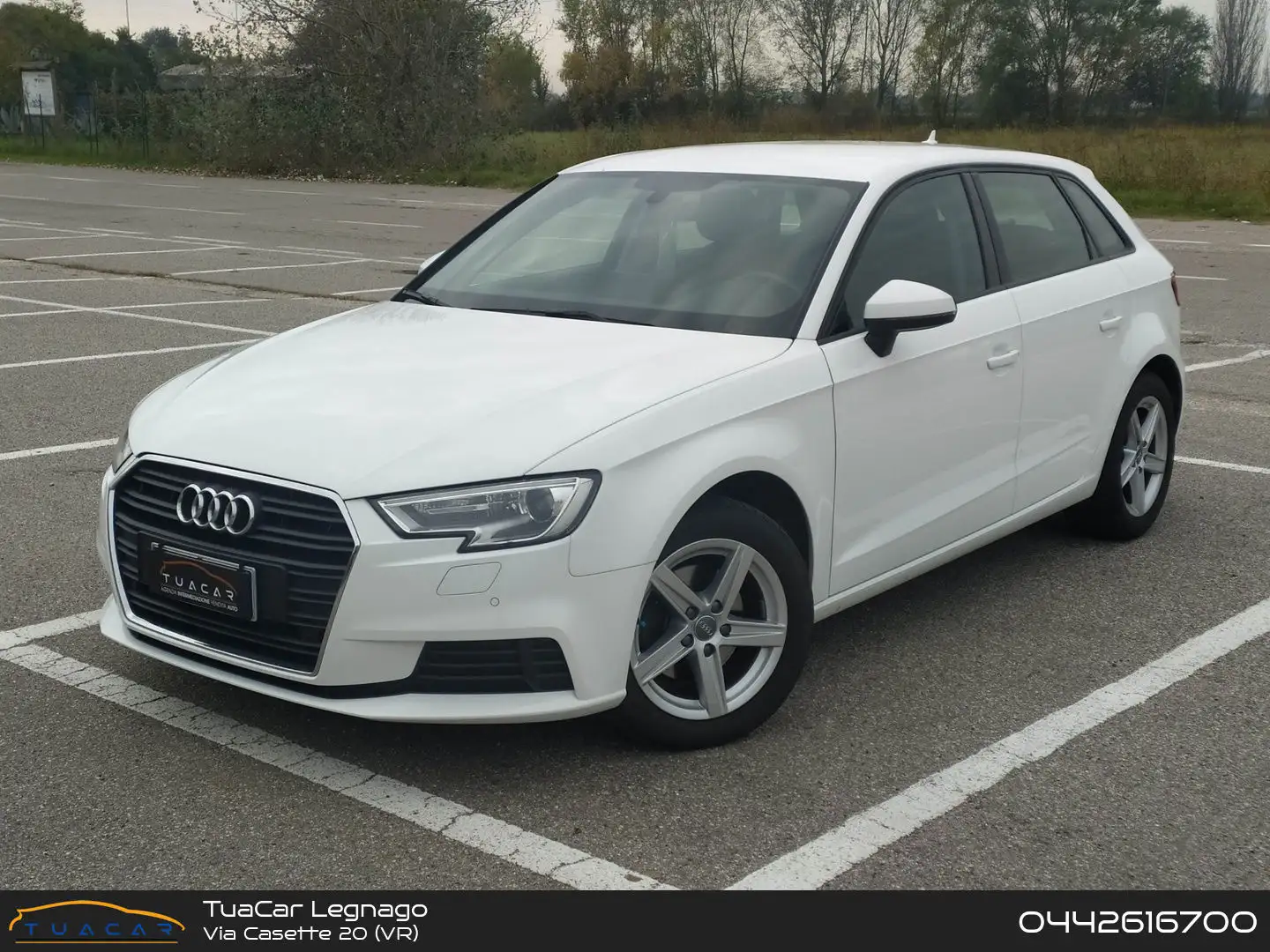 Audi A3 Business Line 2.0 35 TDI Bianco - 1