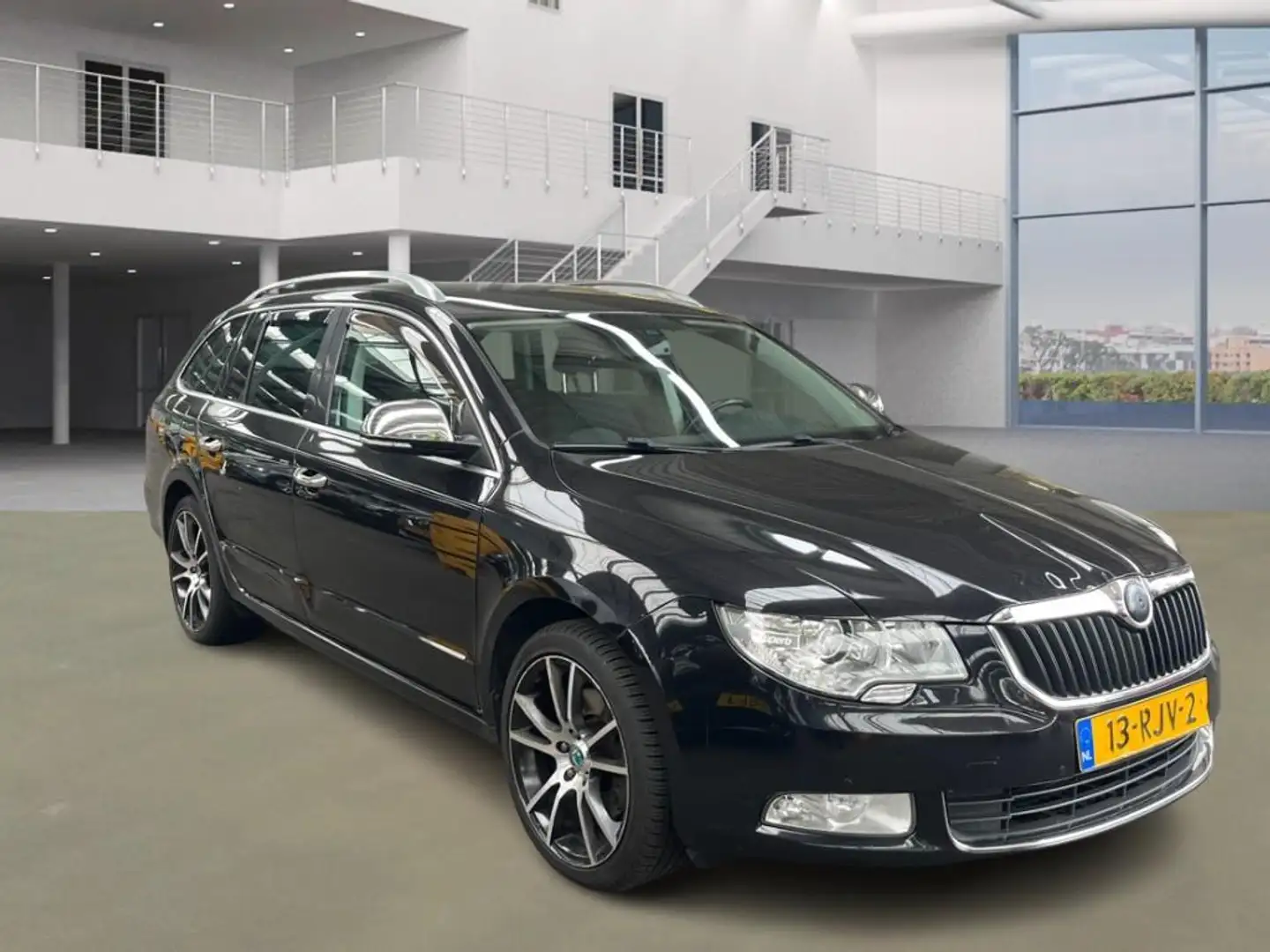 Skoda Superb Combi 2.0 TSI Ambition Business Line AUT NAVI PSEN Noir - 2